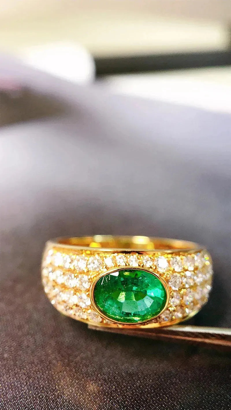 18K Yellow Gold Emerald and Diamond Engagement Ring for Women - Luxury Wedding Jewelry with Real Natural Gemstones - Perfect for Proposals, Anniversaries, and Special Occasions