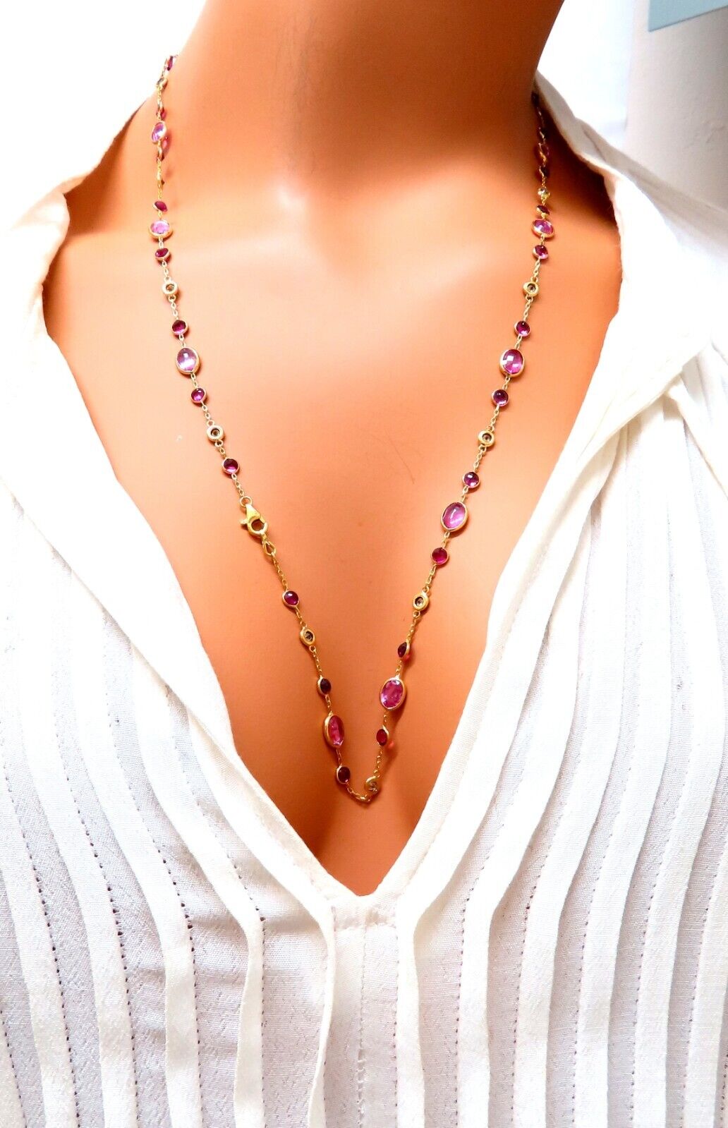 26.45ct Natural Vivid Pink Sapphire & Diamond Pendant Necklace in 14K Gold - Elegant Jewelry for Weddings, Anniversaries & Special Occasions