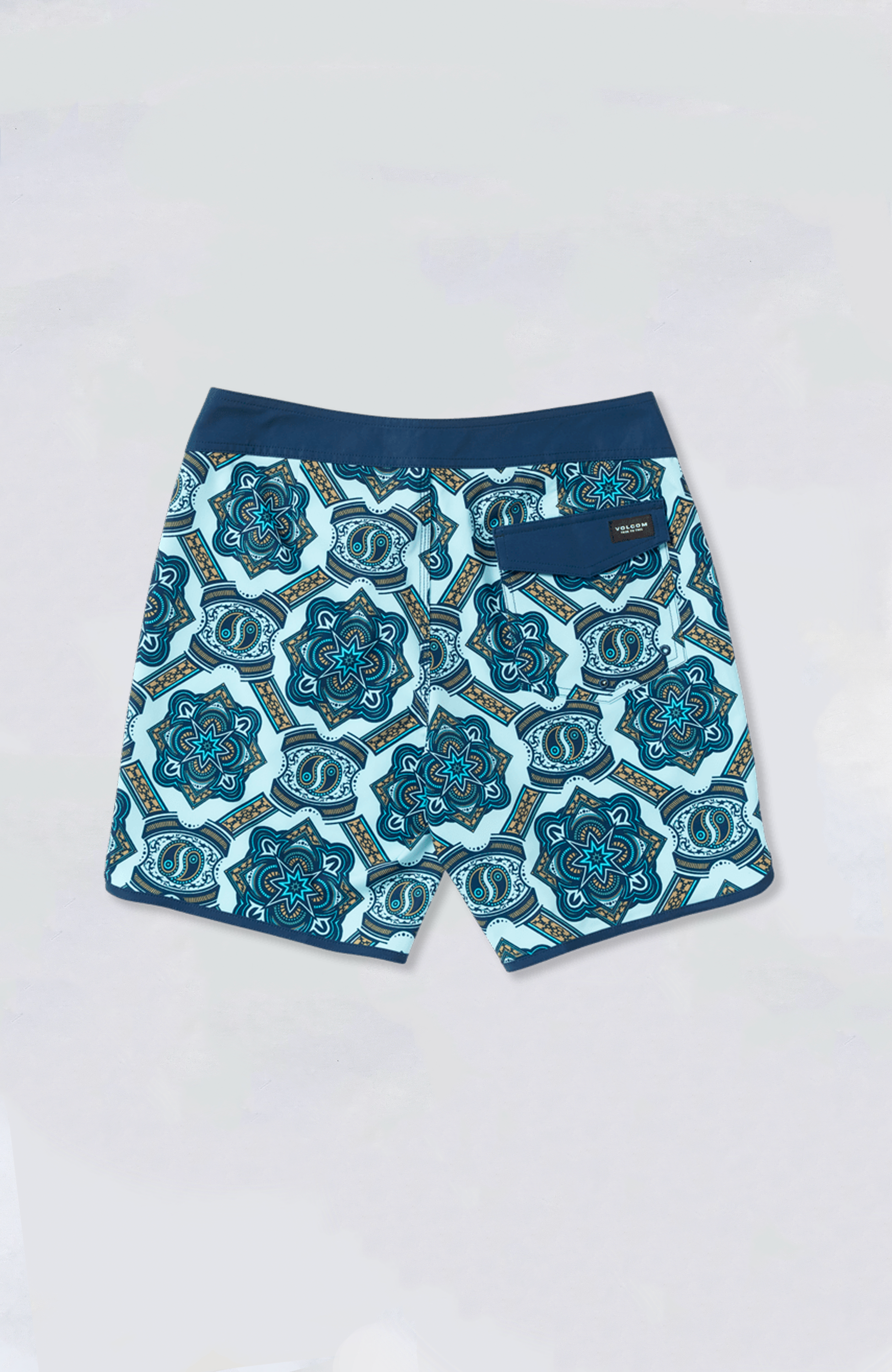 Volcom Mod Magic Scallop 18