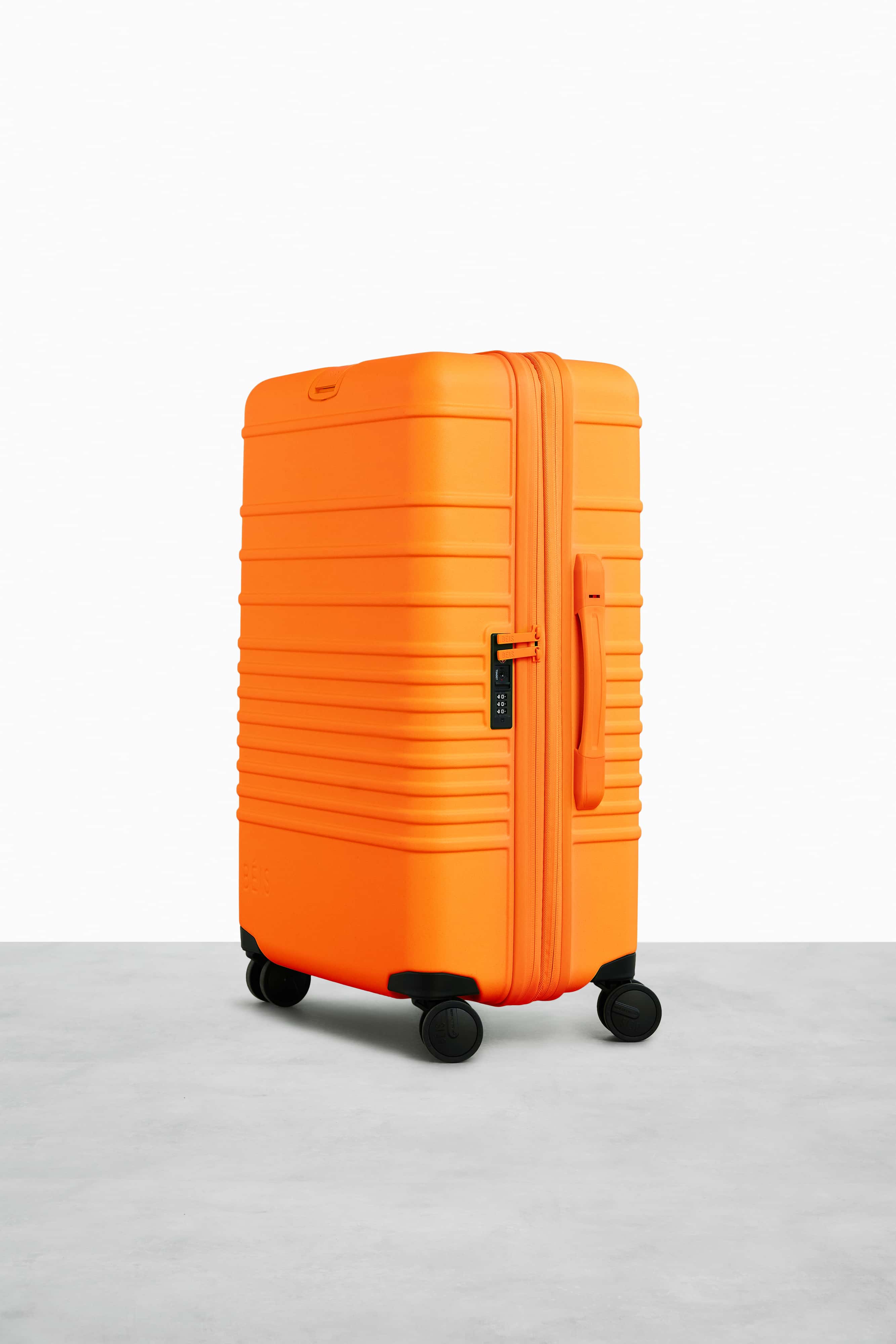 Creamsicle Medium Check-In Roller Luggage - Lightweight Spinner Suitcase for Travel, Business Trips & Weekend Getaways