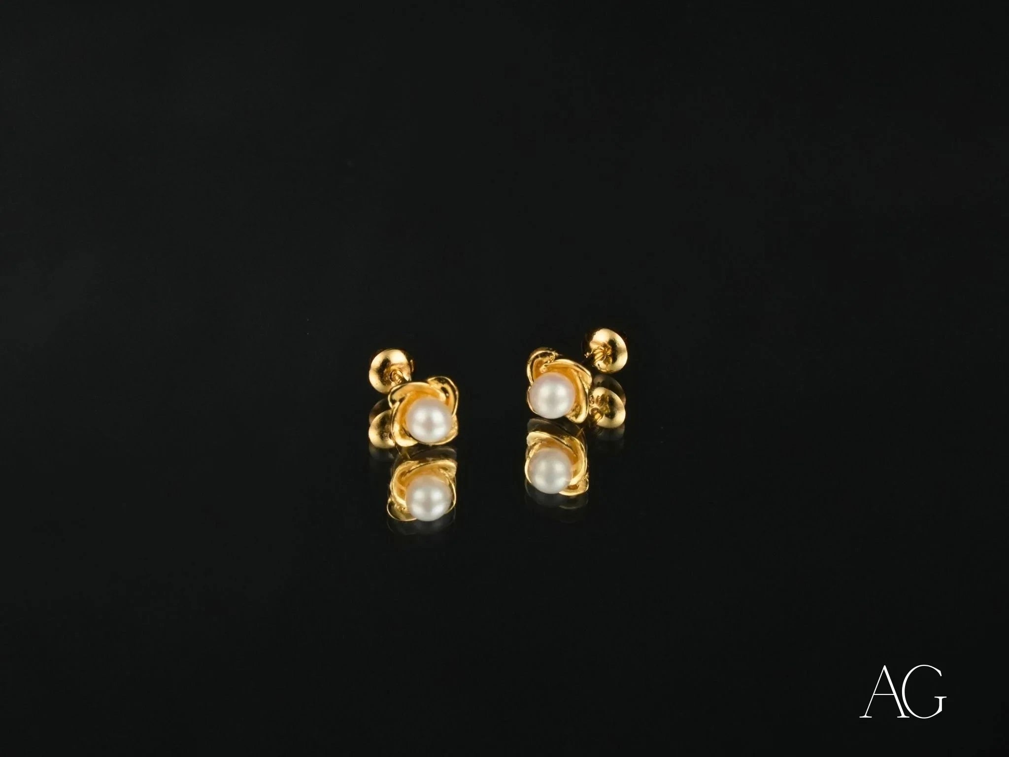 18K Gold Pearl Earrings for Women - Elegant Petite Blossom Design - Perfect for Weddings, Parties & Special Occasions