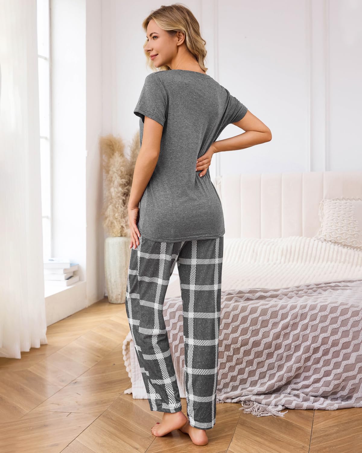 Difficort Women's Pajama Sets - Soft Short Sleeve Sleep Shirt & Comfortable Long Pants Lounge Outfit with Pockets - Perfect for Sleeping, Lounging & Home Relaxation