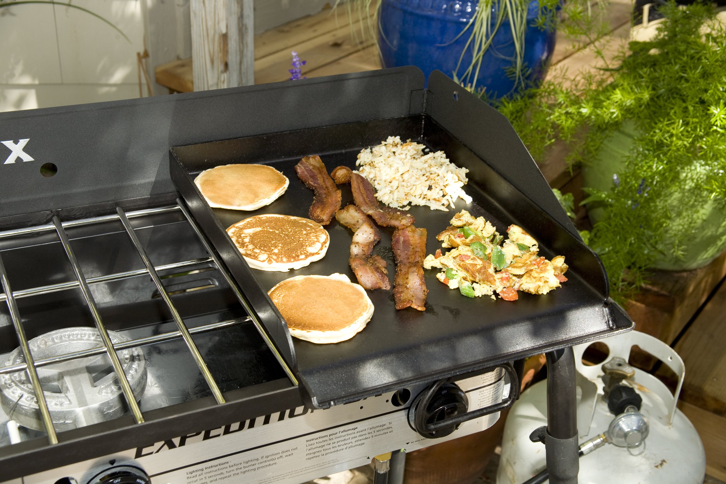 Camp Chef 1-Burner Griddle - Professional Flat Top Griddle for Outdoor Cooking - Compatible with 16