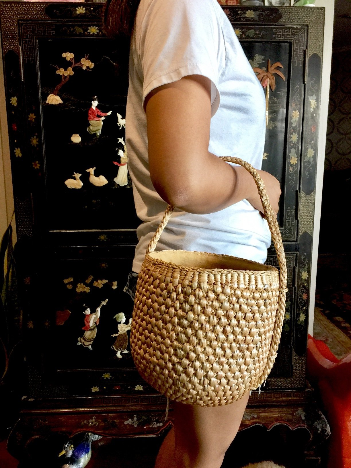 Round Straw Bag - Natural Woven Beach Tote for Women, Eco-Friendly Market Basket, Picnic & Shopping Bag - Perfect for Beach Outings, Farmers Market & Summer Accessories
