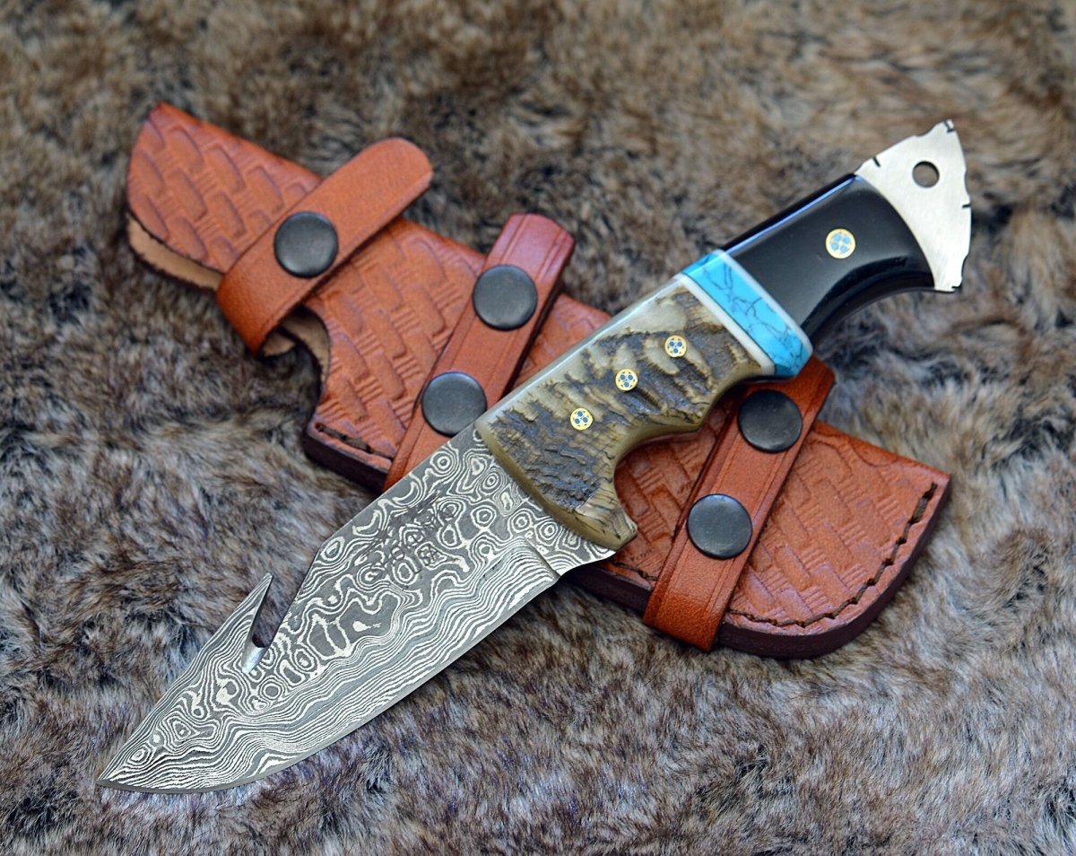 Premium Damascus Steel Gut Hook Knife with Ram Horn & Turquoise Handle - Hunting, Camping & Outdoor Survival Essential