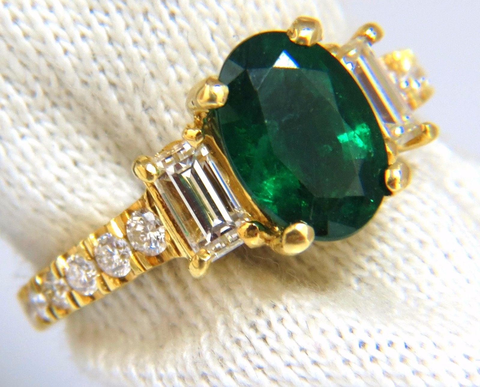 GIA Certified 2.68 Carat Natural Emerald Diamond Ring in 18K Gold - Elegant Engagement, Wedding, Anniversary Jewelry Gift for Women