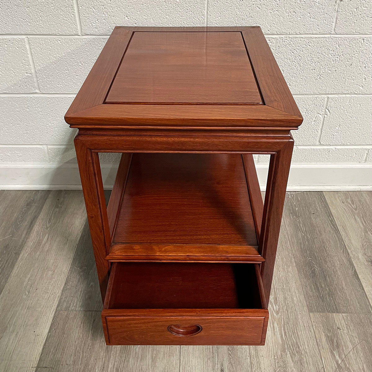 Elegant Rosewood Side Table - Small End Table for Living Room, Bedroom, or Office - Perfect for Holding Lamps, Books, and Decor
