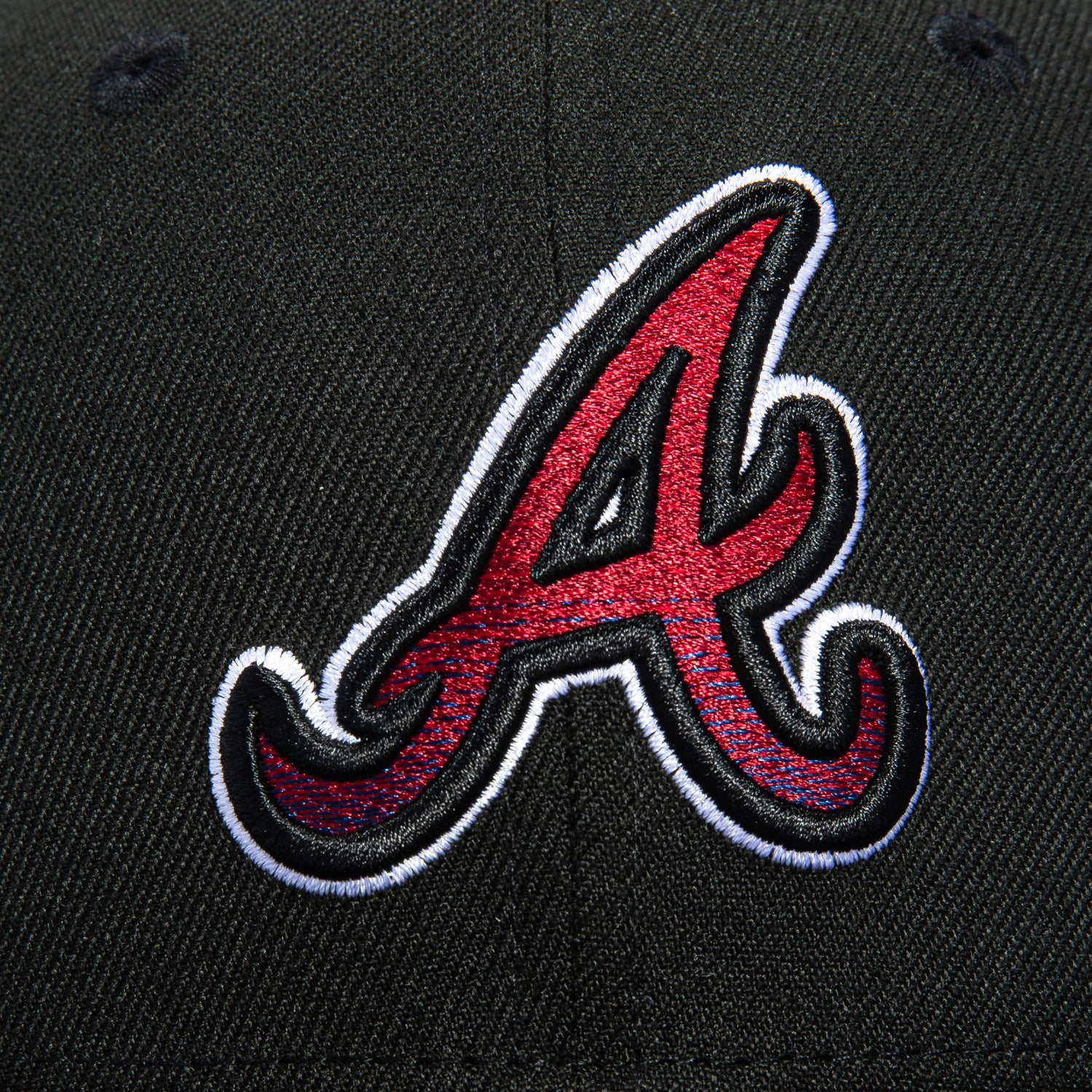 New Era 59Fifty Gradient Logo Atlanta Braves Baseball Cap - Black | Adjustable Snapback Hat for Men & Women | Perfect for Baseball Games, Streetwear Fashion & Sports Fans