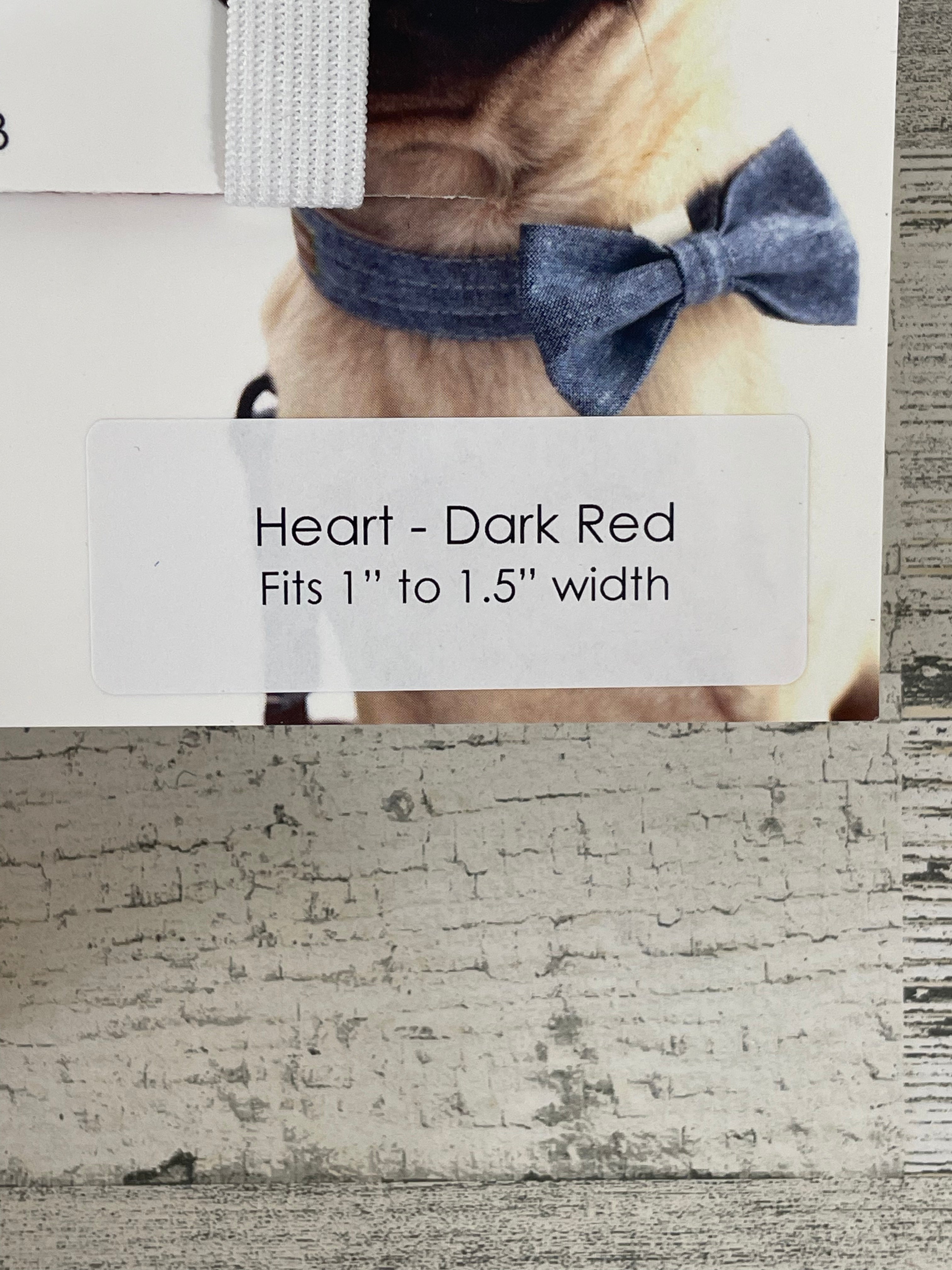 Mimi Green Single Heart Dog Collar - Adjustable Pet Collar with Heart Charm - Perfect for Small & Medium Dogs - Valentine's Day, Daily Walks & Photo Shoots