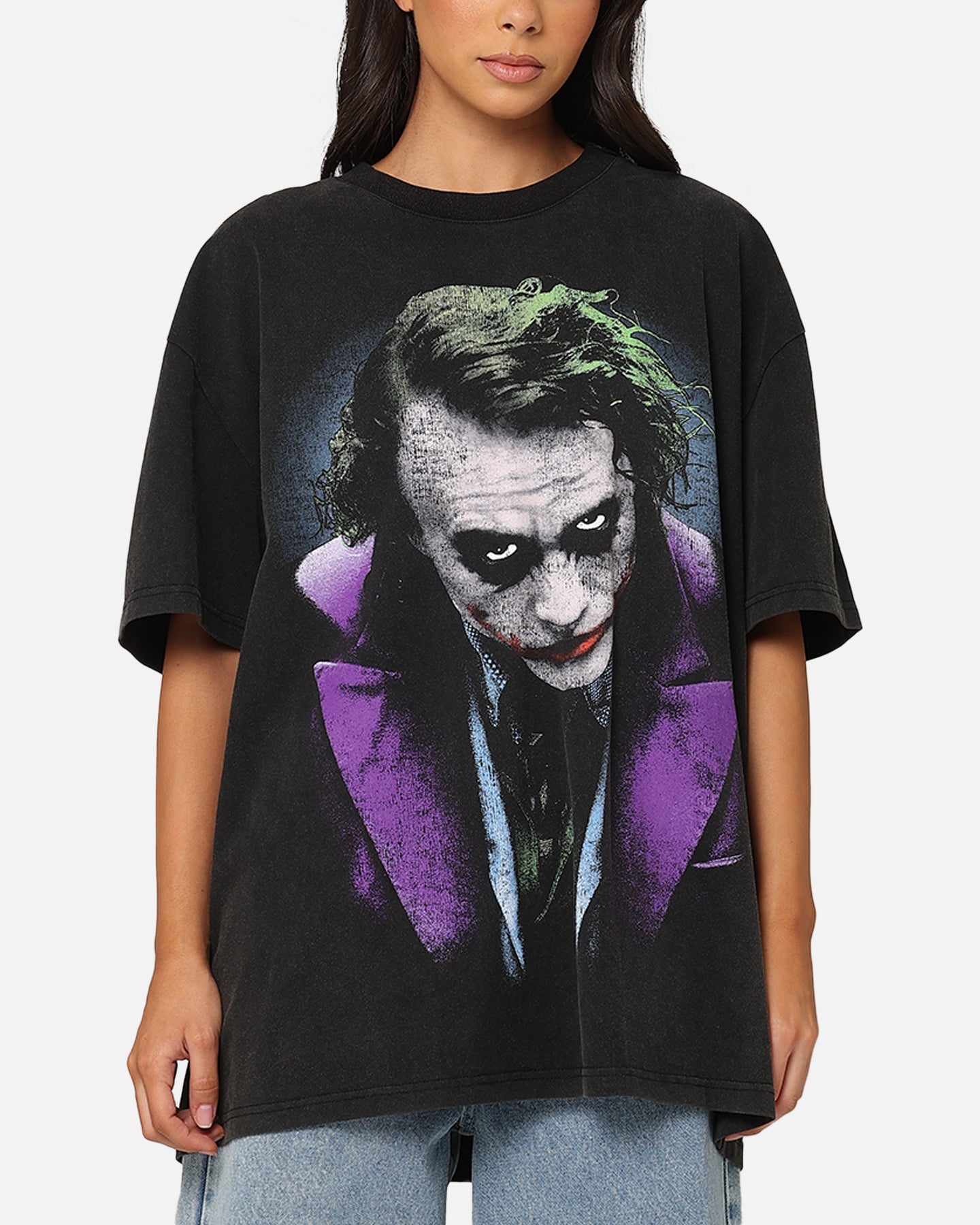 Vintage DC Batman The Joker Magic Trick Heavy Cotton T-Shirt - Black Graphic Tee for Men | Superhero Comic Fan Gift, Cosplay & Casual Wear