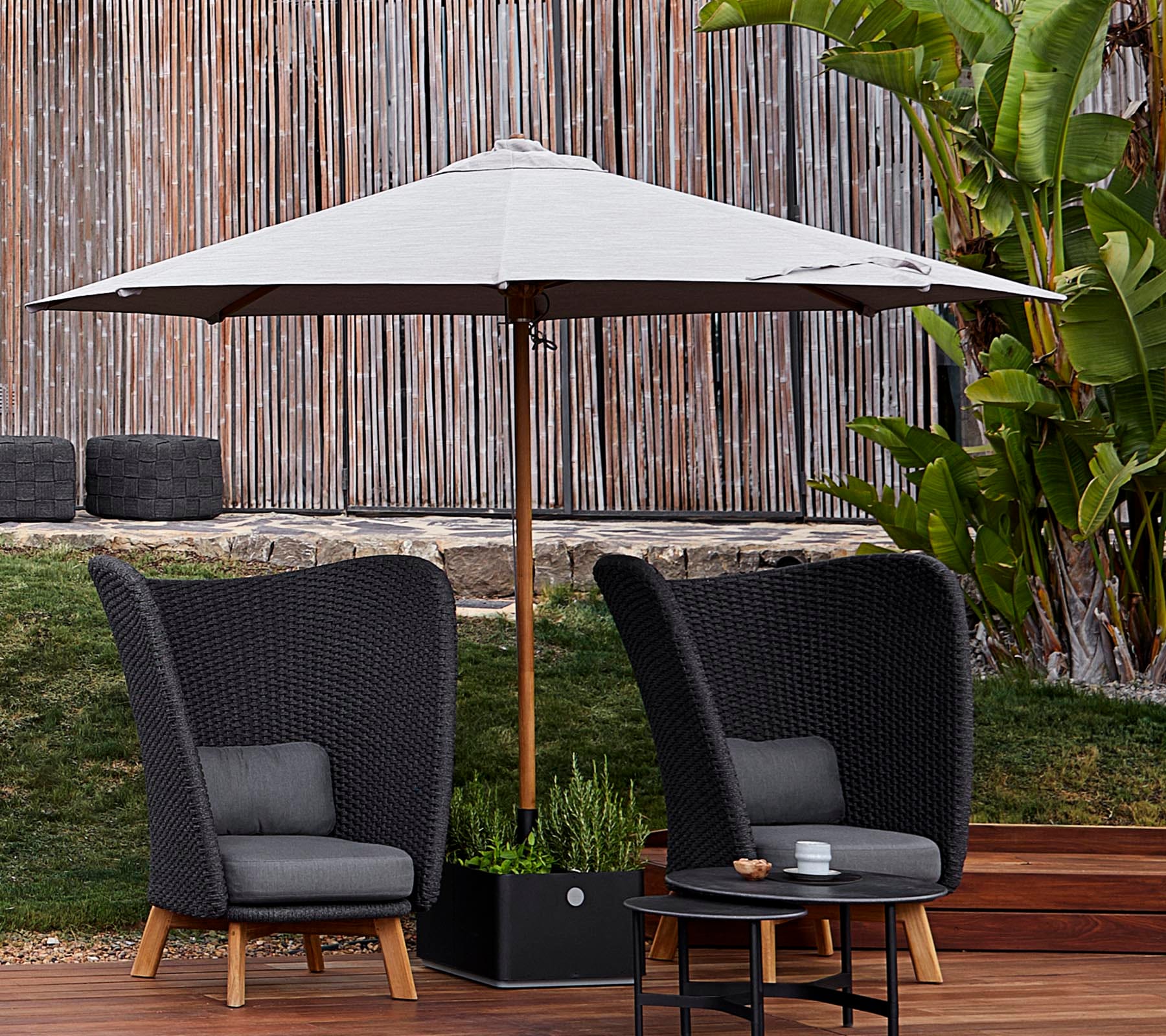Classic Vintage Parasol with Pulley System - Adjustable Outdoor Sun Shade Umbrella for Patio, Garden, Poolside & Beach Use