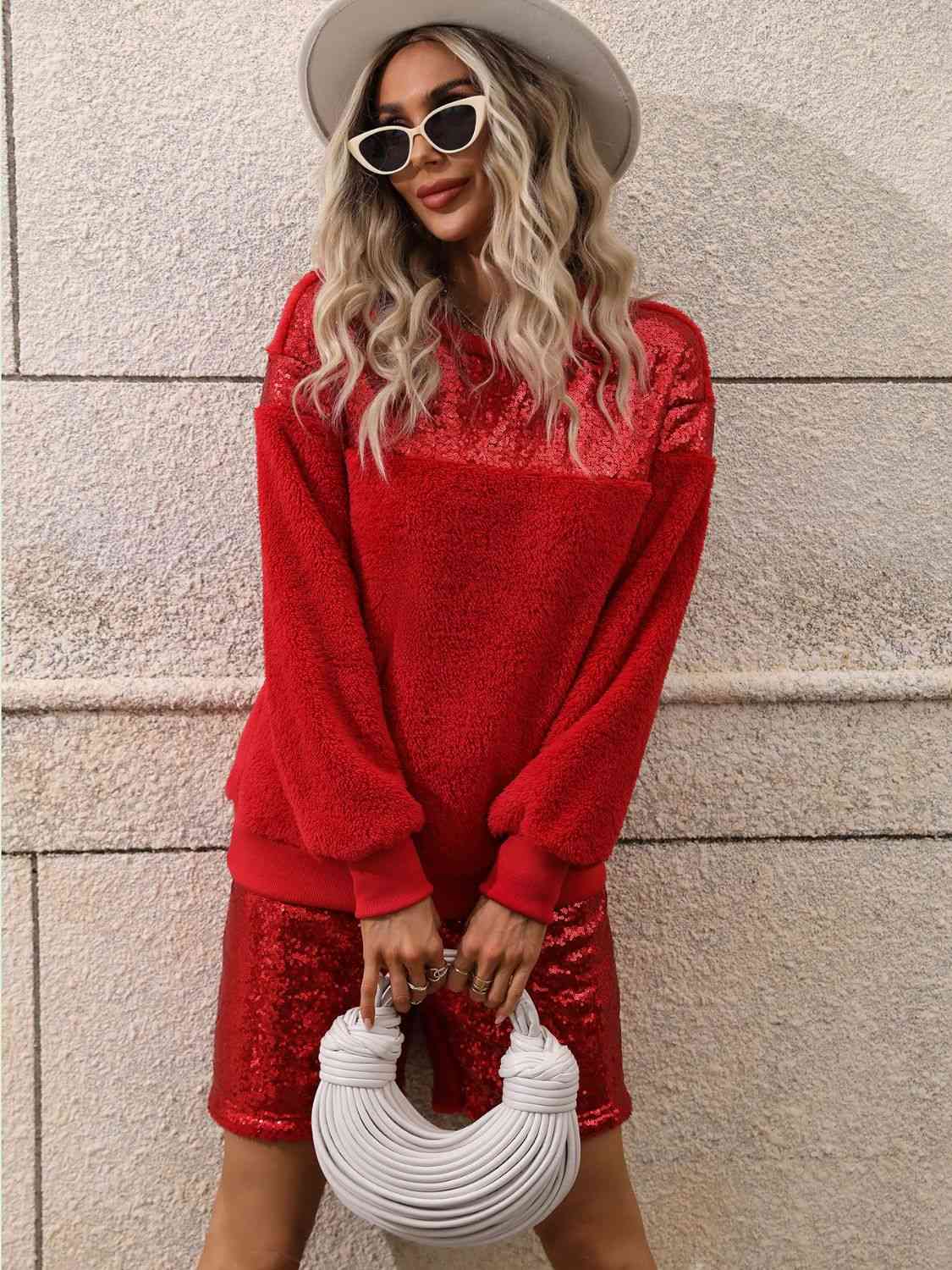 Sparkling Christmas Sequin Teddy Sweatshirt & Shorts Set - Festive Holiday Outfit for Women & Teens - Perfect for Xmas Parties, Family Gatherings & Photo Shoots
