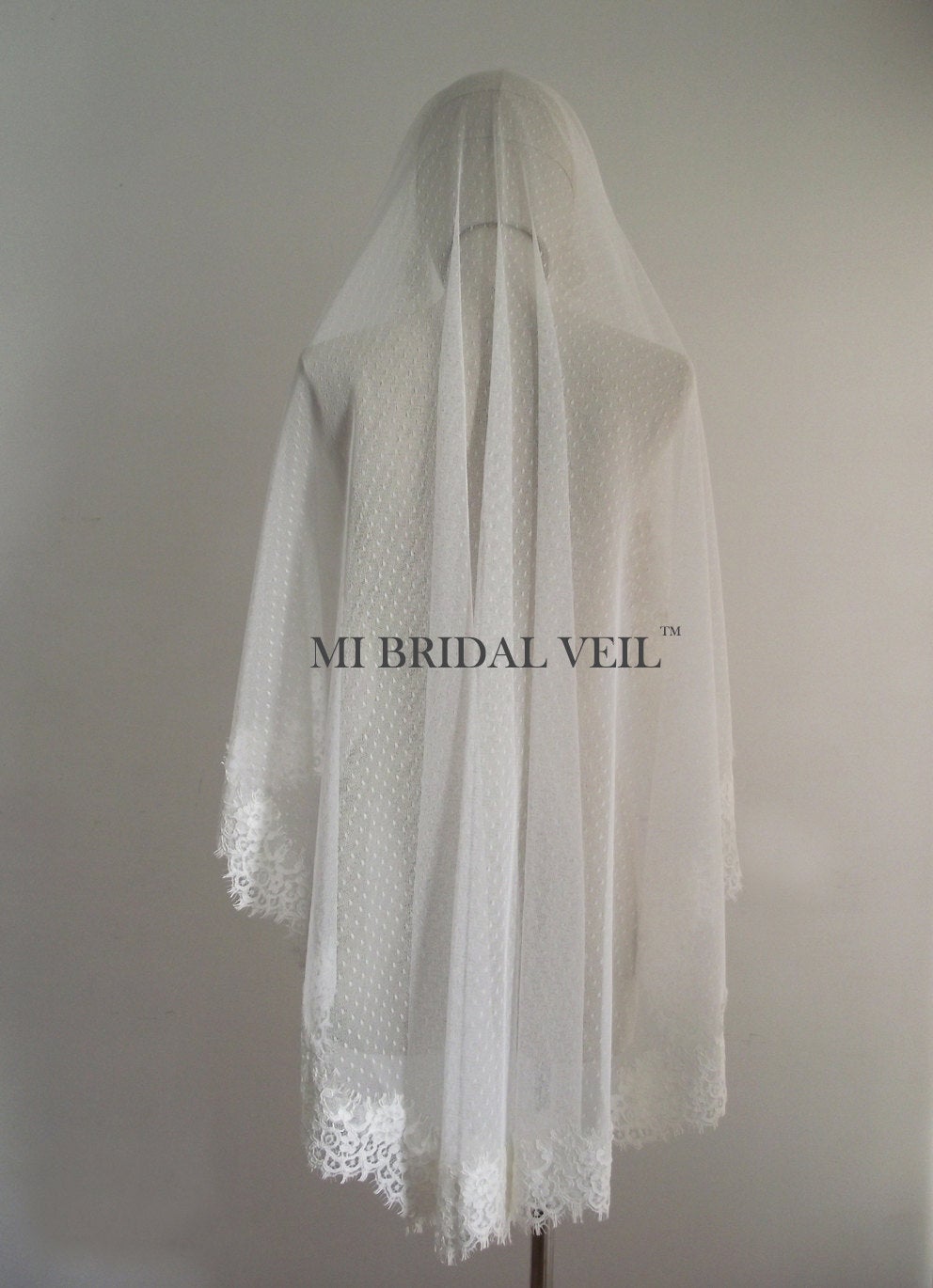 Polka Dot Veil | Vintage Inspired Rose Lace Bridal Veil | Mantilla Wedding Veil for Brides | Perfect for Boho, Vintage & Romantic Weddings
