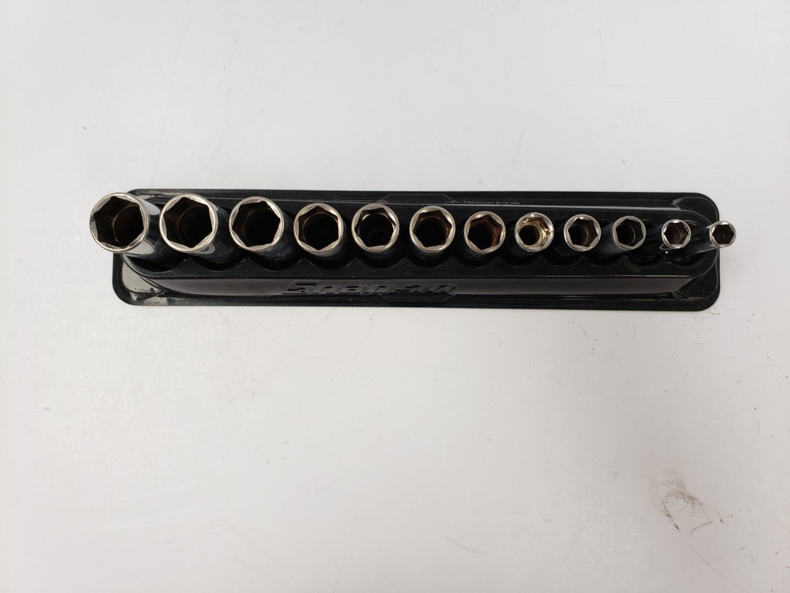 Snap-on 12 Piece Socket Set (71455 3) - Professional Grade Socket Wrench Kit for Automotive Repair & DIY Projects