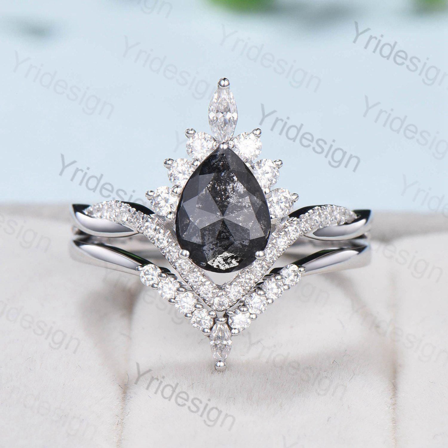 Vintage Art Deco Pear-Shaped Salt and Pepper Diamond Engagement Ring - Unique Wedding Set for Wife, Anniversary Promise Ring - Perfect for Proposals, Weddings & Special Occasions