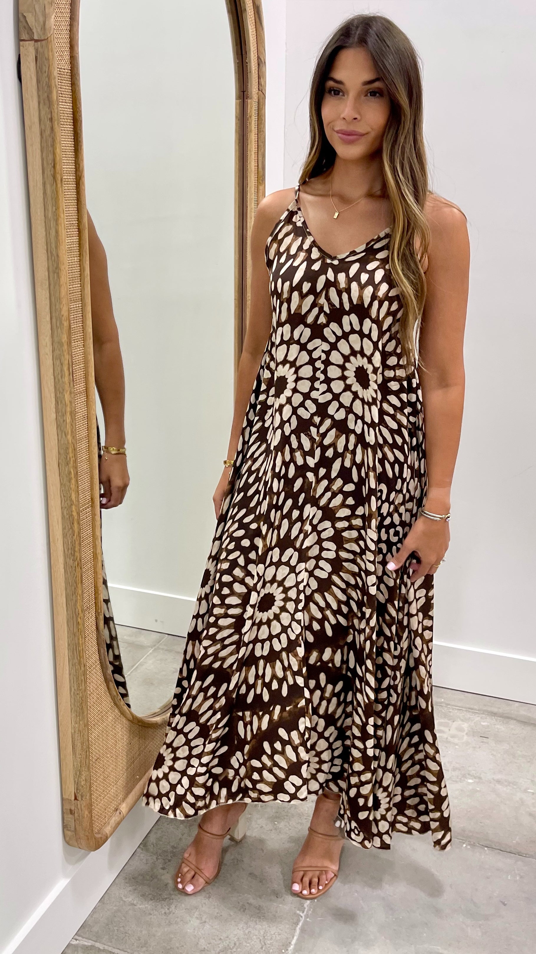 Luoni Italian Women's Dress - Elegant & Stylish Fashion for Parties, Weddings & Special Occasions