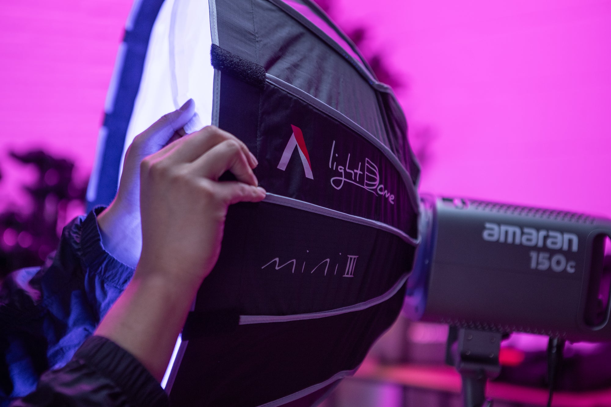 Aputure Light Dome Mini III Softbox - Professional Photography Lighting Diffuser for Studio & Outdoor Shoots - Perfect for YouTube, TikTok, and Portrait Photography