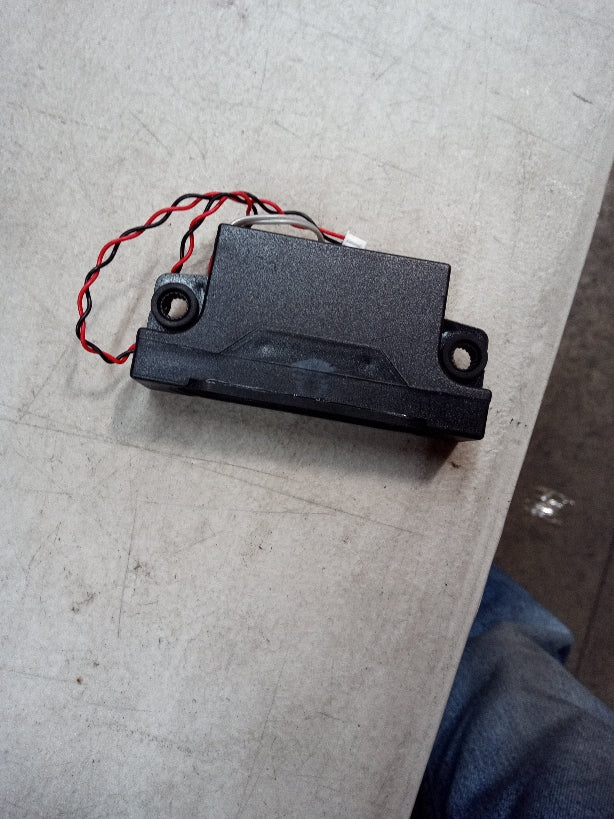 Used Henglong Plastic Speaker for 1/16 Scale RC Tanks & Armored Vehicles - Universal Upgrade Part for 6.0 & 7.0 Models - DIY Truck Accessory | Perfect for RC Hobbyists & Military Vehicle Enthusiasts