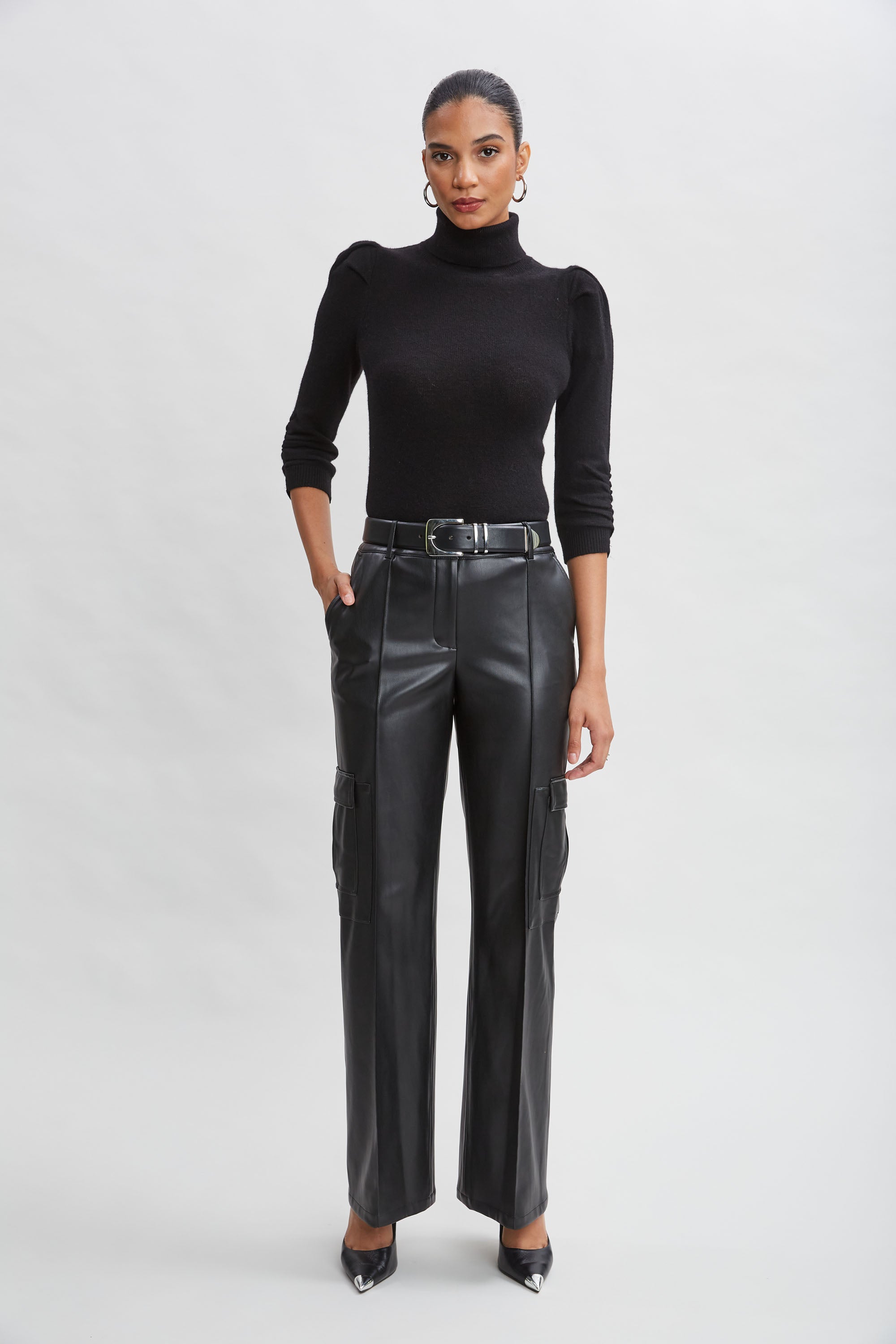 Stylish Vegan Leather Cargo Pants for Men & Women - Comfortable & Durable Fashion Pants for Casual Wear, Outdoor Activities & Street Style