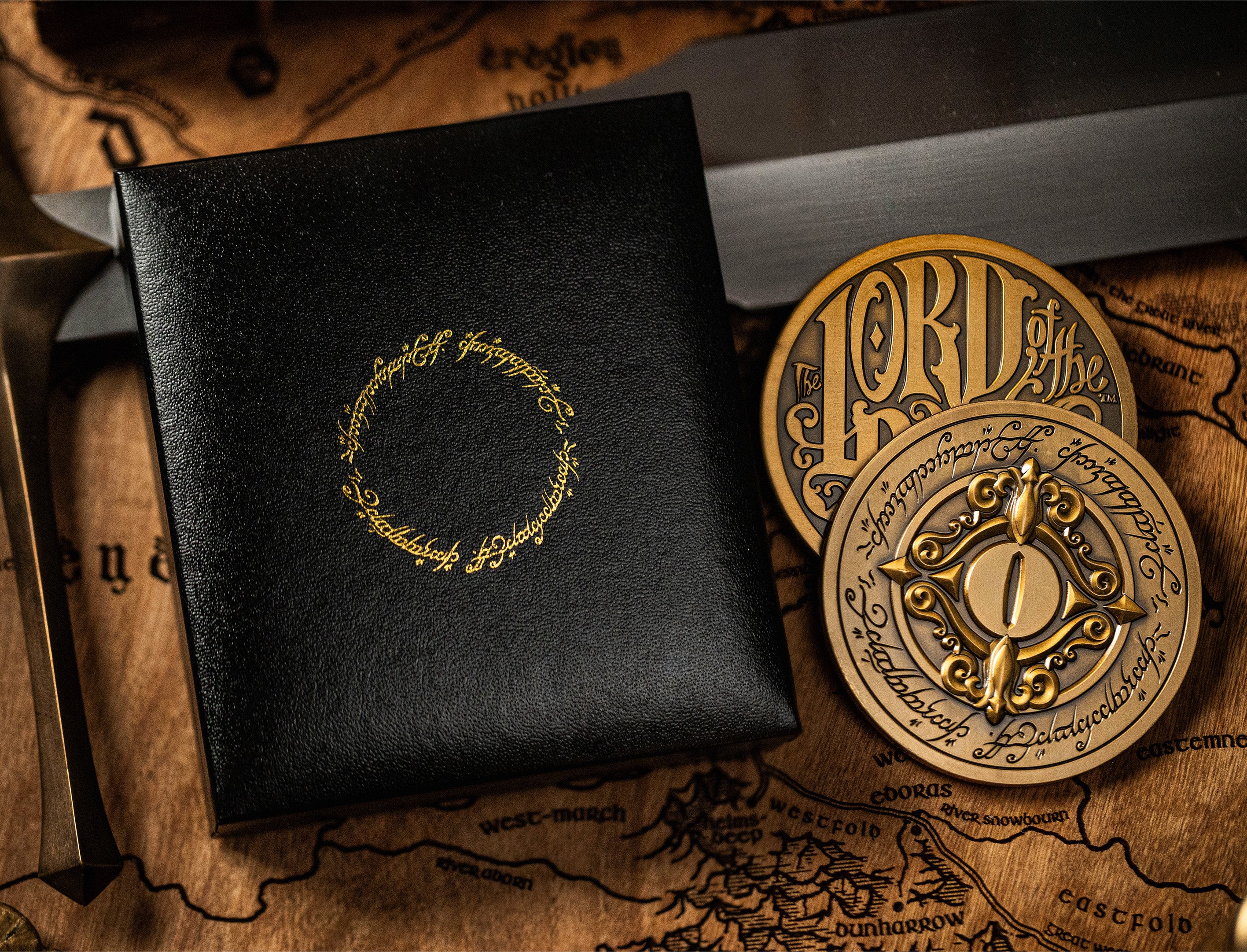 The Lord of the Rings™ Collector's Medallion - Official Licensed Jewelry for LOTR Fans, Gift for Fantasy Lovers (Use as Necklace Pendant, Bookmark, or Display Piece)