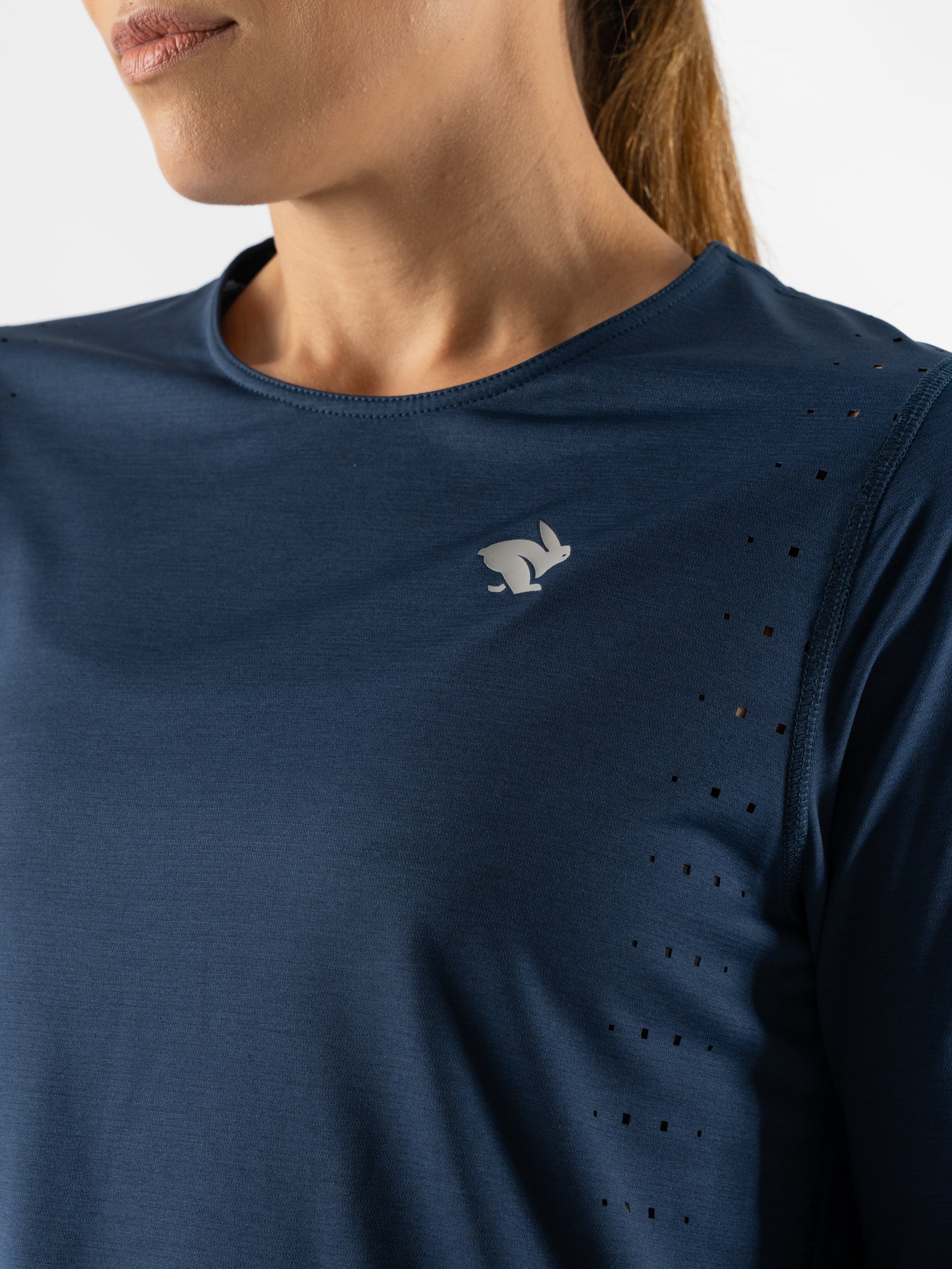 Race Pace Long Sleeve Running Shirt - Lightweight & Breathable Performance Top for Men & Women - Ideal for Marathon Training, Gym Workouts & Outdoor Activities