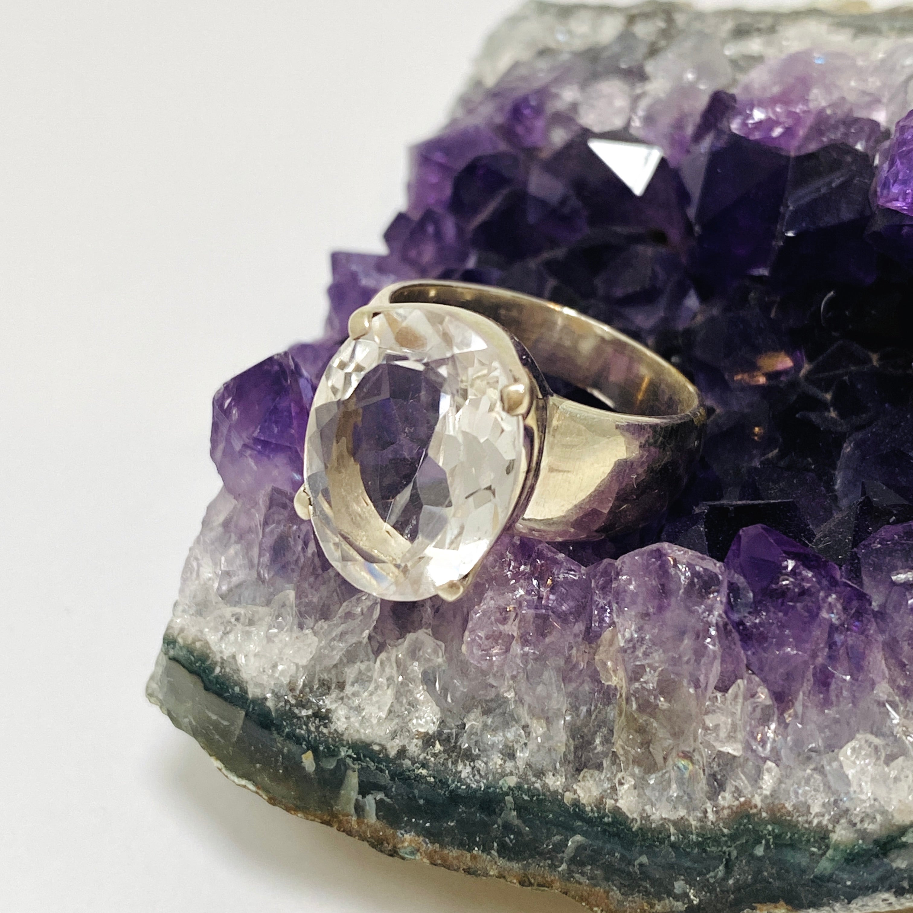 Clear Quartz Oval Faceted Ring - Size 7 PRGJ705 - Elegant Crystal Jewelry for Women, Wedding, Party & Everyday Wear