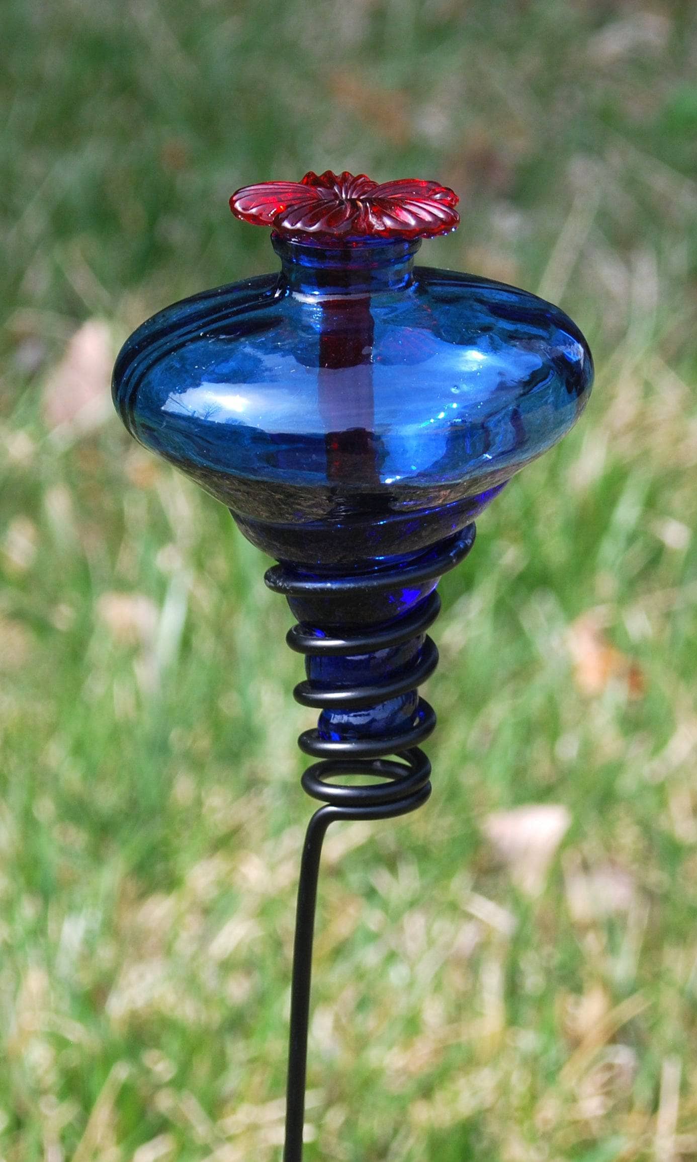 Blue Hummingbird Feeder with Stake - Outdoor Garden Decor for Attracting Hummingbirds - Perfect for Backyards, Patios, and Flower Beds