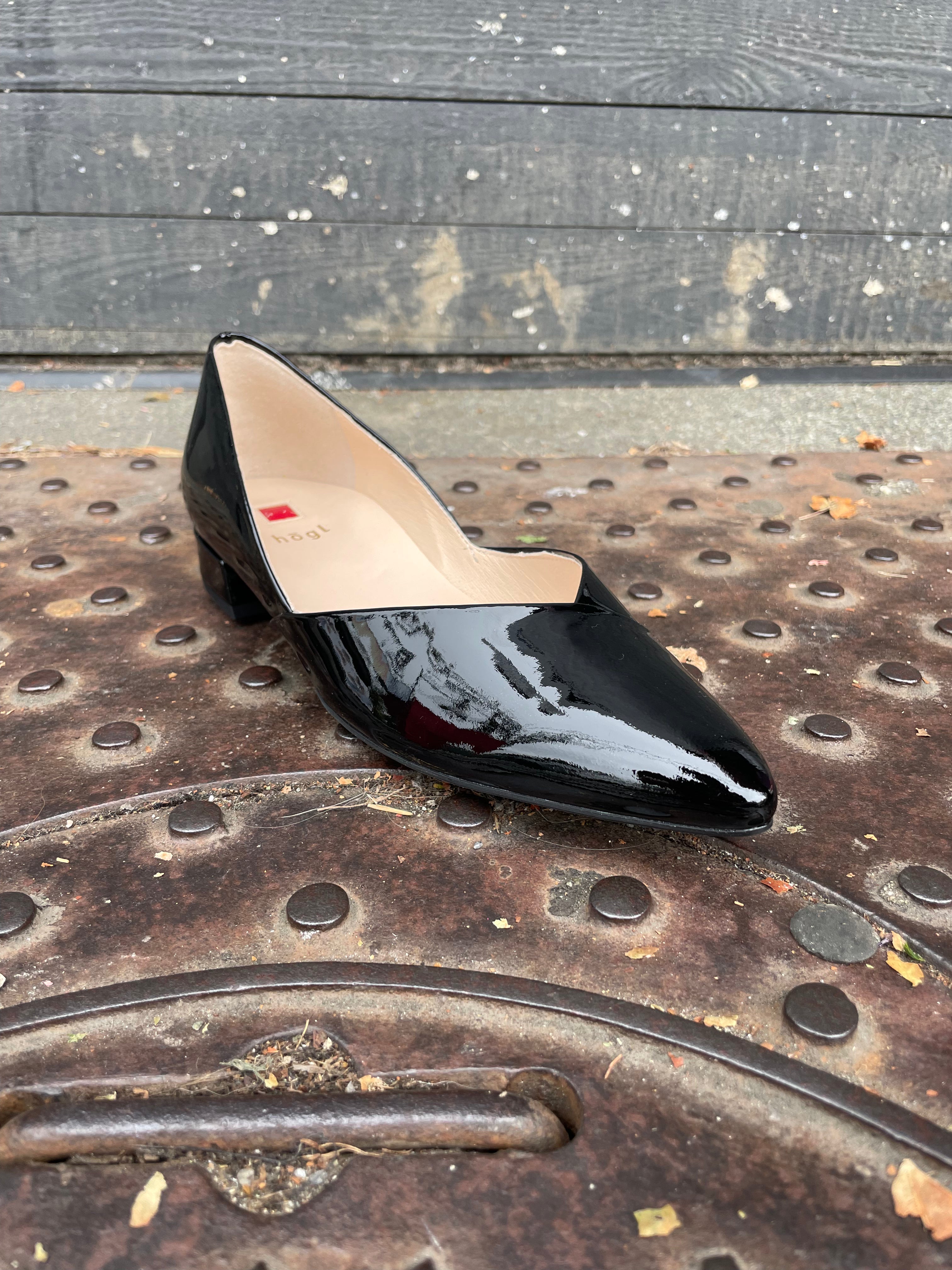 172004 Black Patent Flat Shoes - Women's Classic Comfortable Flats for Work, Office & Casual Wear | Perfect for Business, Travel & Everyday Use