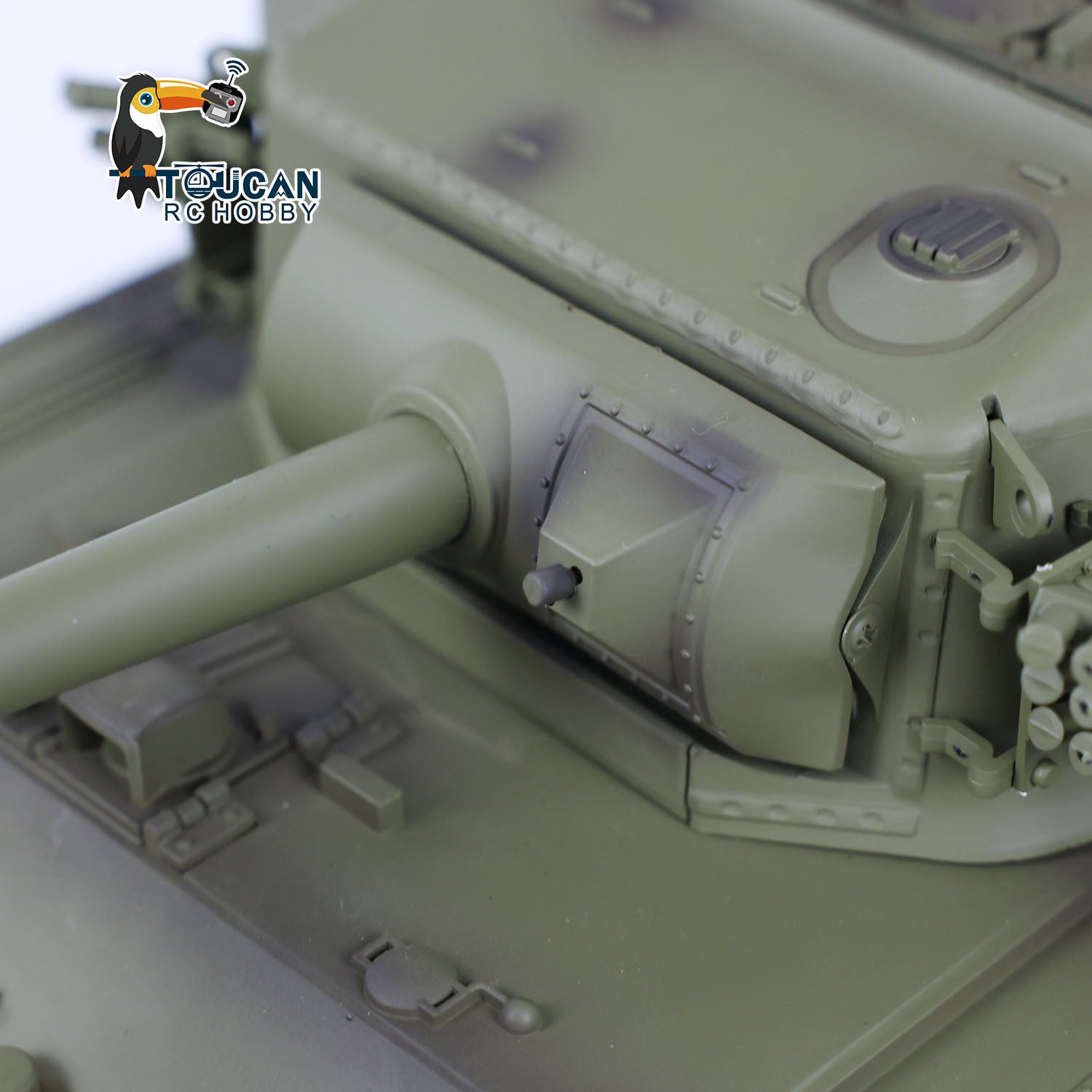 1/16 RC Infrared Battle Tank - Remote Control Panzer Centurion MK5 Electric Toy Tank with BB Shooting & Barrel Recoil - Military Model for Kids & Adults - Perfect for War Games & Collectors Display