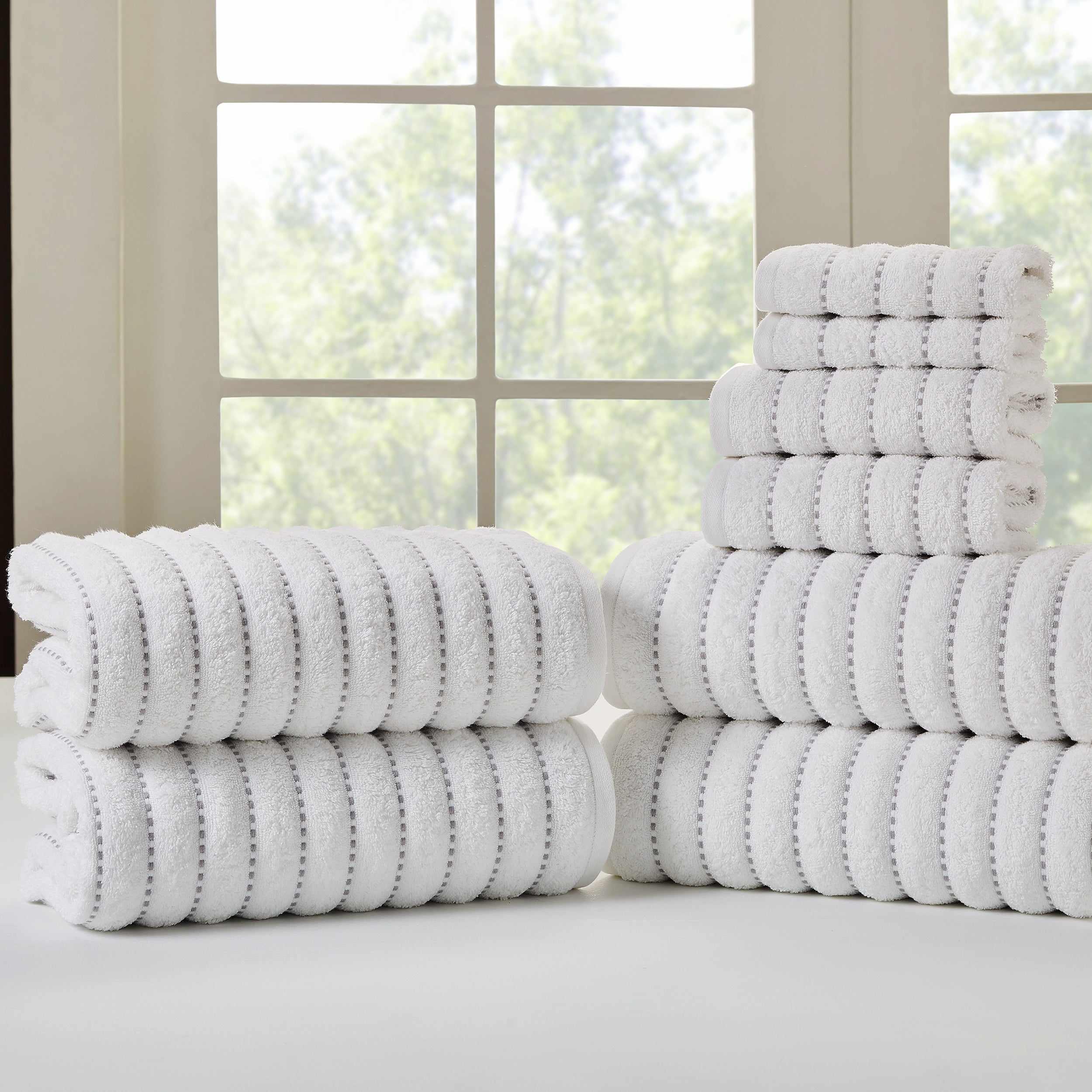 Premium Organic Cotton 8-Piece Bath Towel Set - 650 GSM Ultra Soft & Absorbent - Perfect for Spa, Bathroom, Beach & Gym Use