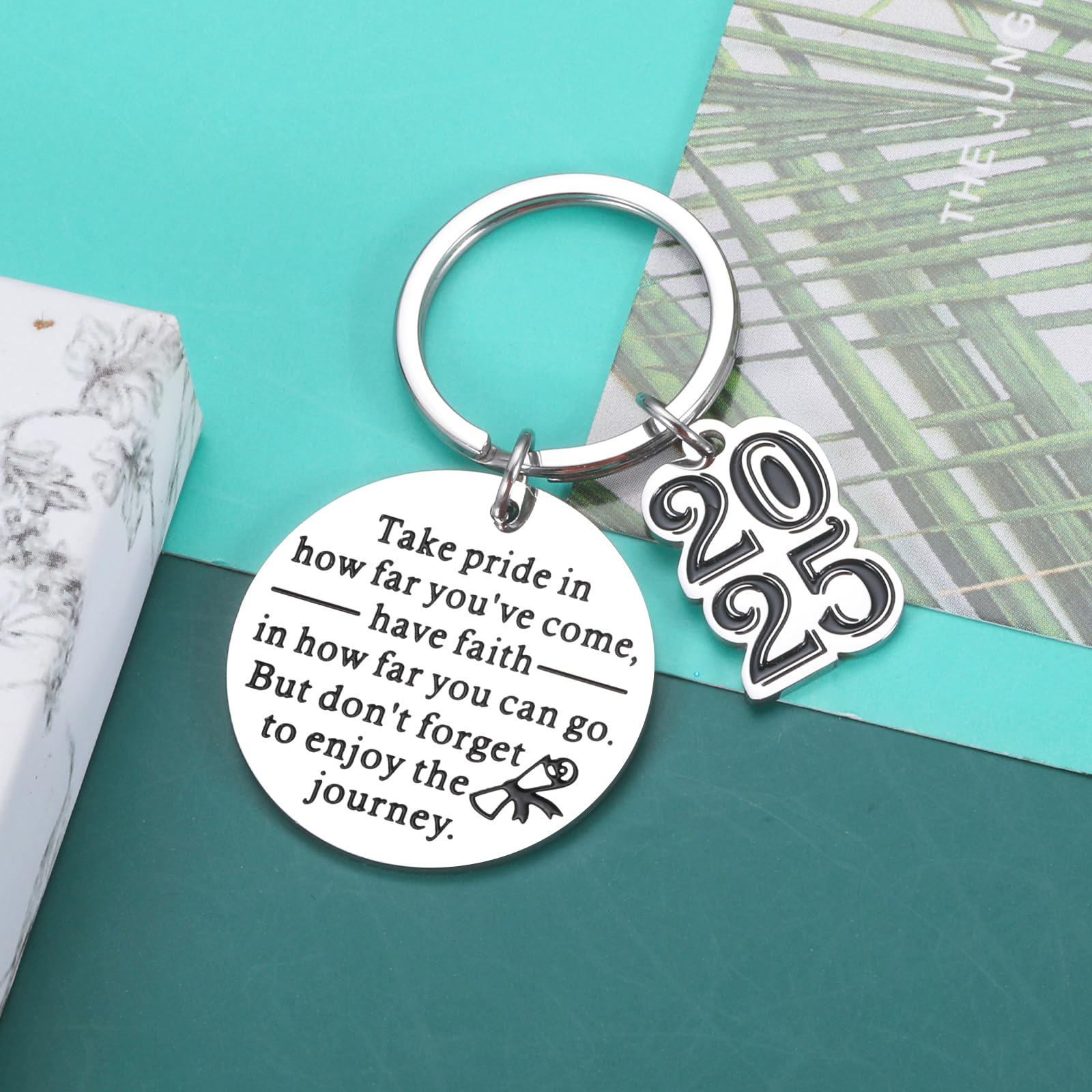 2025 Graduation Keychain Gift for Him & Her - Inspirational Key Ring for High School, College, Nurse, Masters Students - Perfect Graduation Gift for Men, Women, Sons & Daughters - Ideal for 2025 Senior Parties & Graduation Celebrations