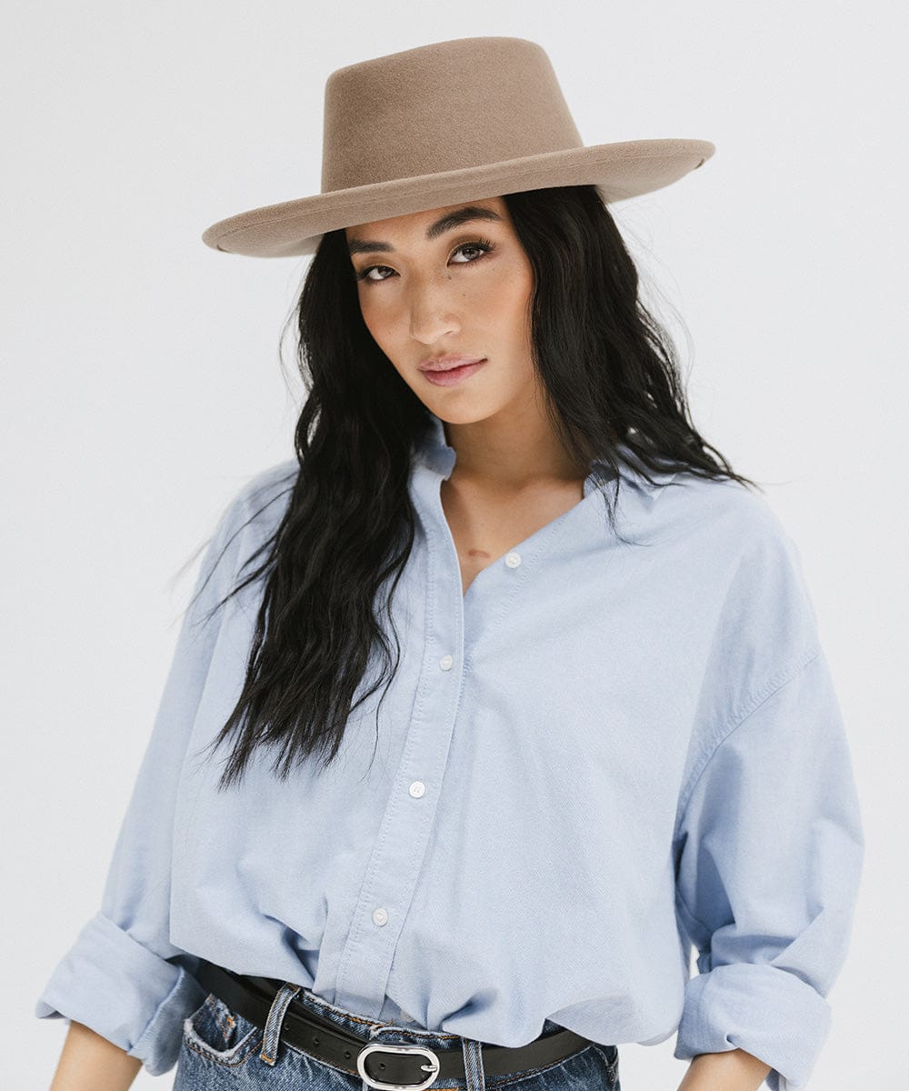 Stylish Ginger Gambler Hat for Men & Women - Vintage Western Cowboy Hat - Perfect for Halloween, Cosplay, and Country Music Festivals