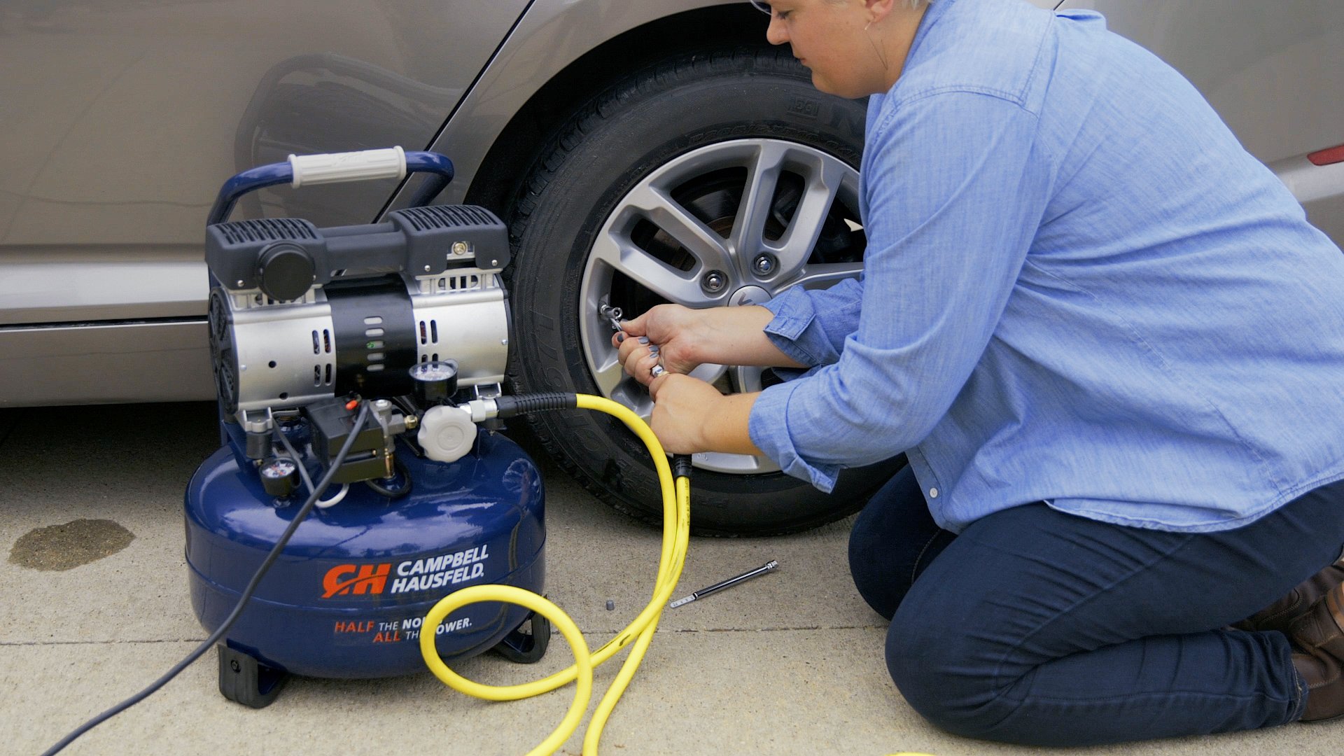 17-Piece Air Compressor Accessory Kit with Blow Gun, Air Chucks & Inflation Needles - Campbell Hausfeld MP284701AV - Perfect for Tire Inflation, Air Tools & DIY Projects