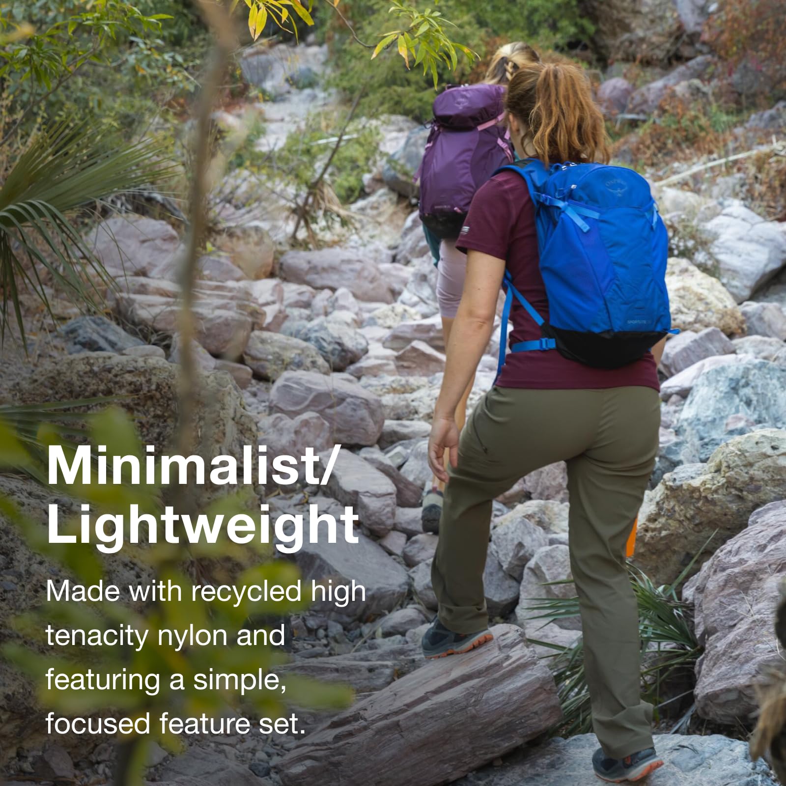 Osprey Sportlite 15L Unisex Hiking Backpack - Lightweight Daypack for Outdoor Adventures, Travel & Camping | Pine Leaf Green