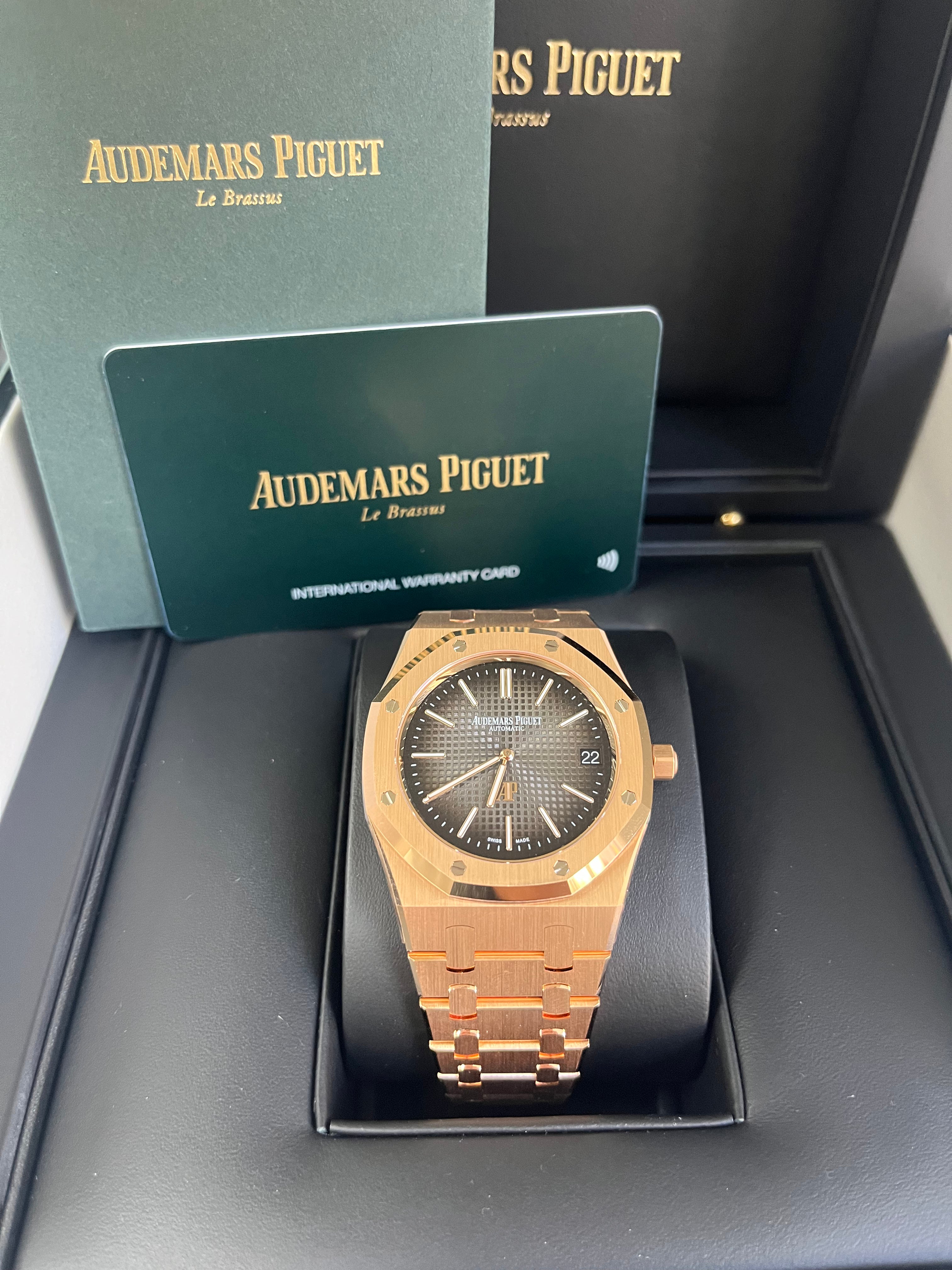 Audemars Piguet Royal Oak Jumbo 16202OR Extra Thin 39mm 18K Rose Gold Men's Luxury Watch - Perfect for Business Meetings & Formal Occasions