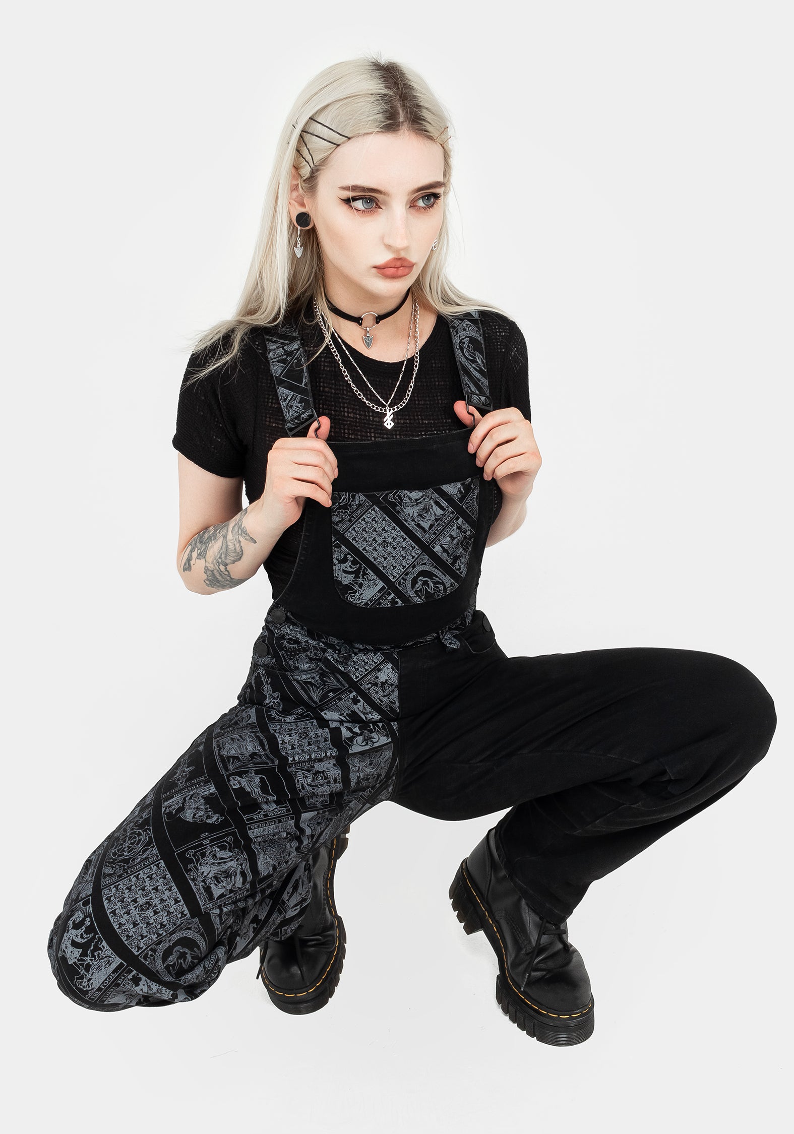 Cartomancy Spliced Denim Dungarees - Vintage Style Distressed Overalls for Women | Perfect for Casual Wear, Street Fashion & Boho Outfits
