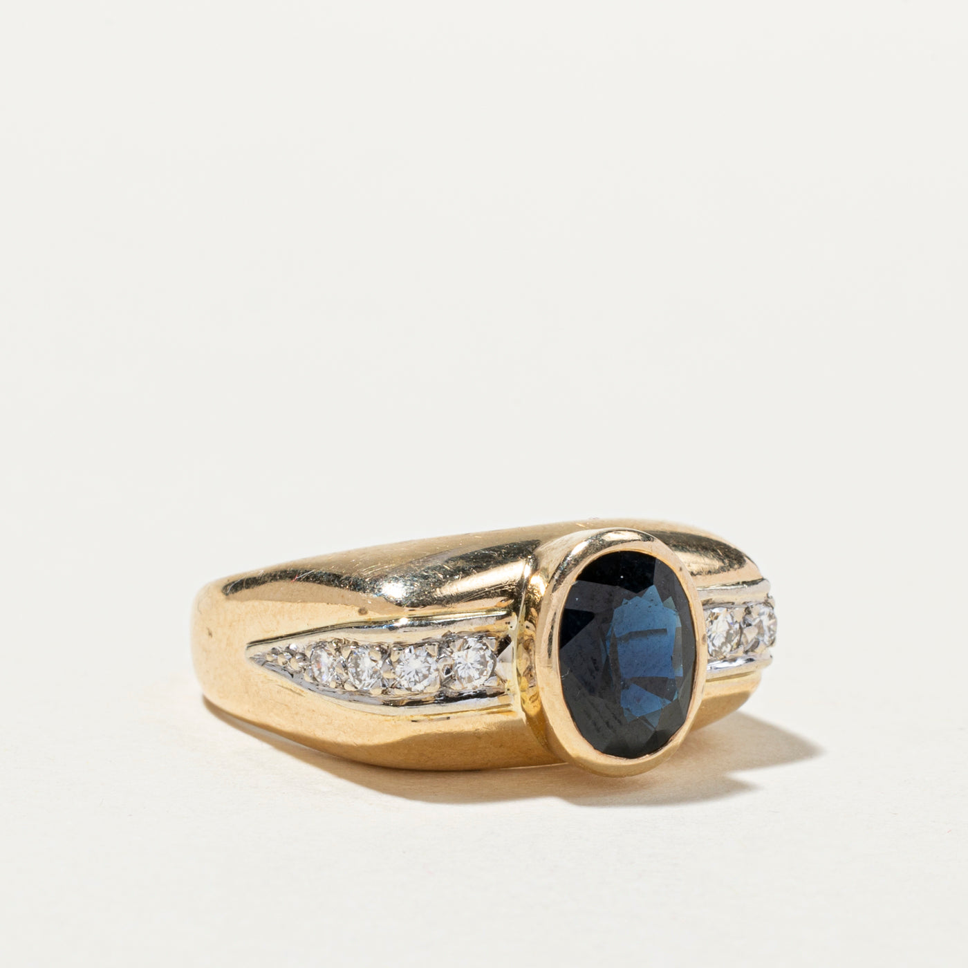 Exquisite 1.88ct Sapphire & 0.28ct Diamond Cocktail Ring - Size 8 | Vintage Bezel Setting | Perfect for Evening Parties, Weddings & Special Occasions