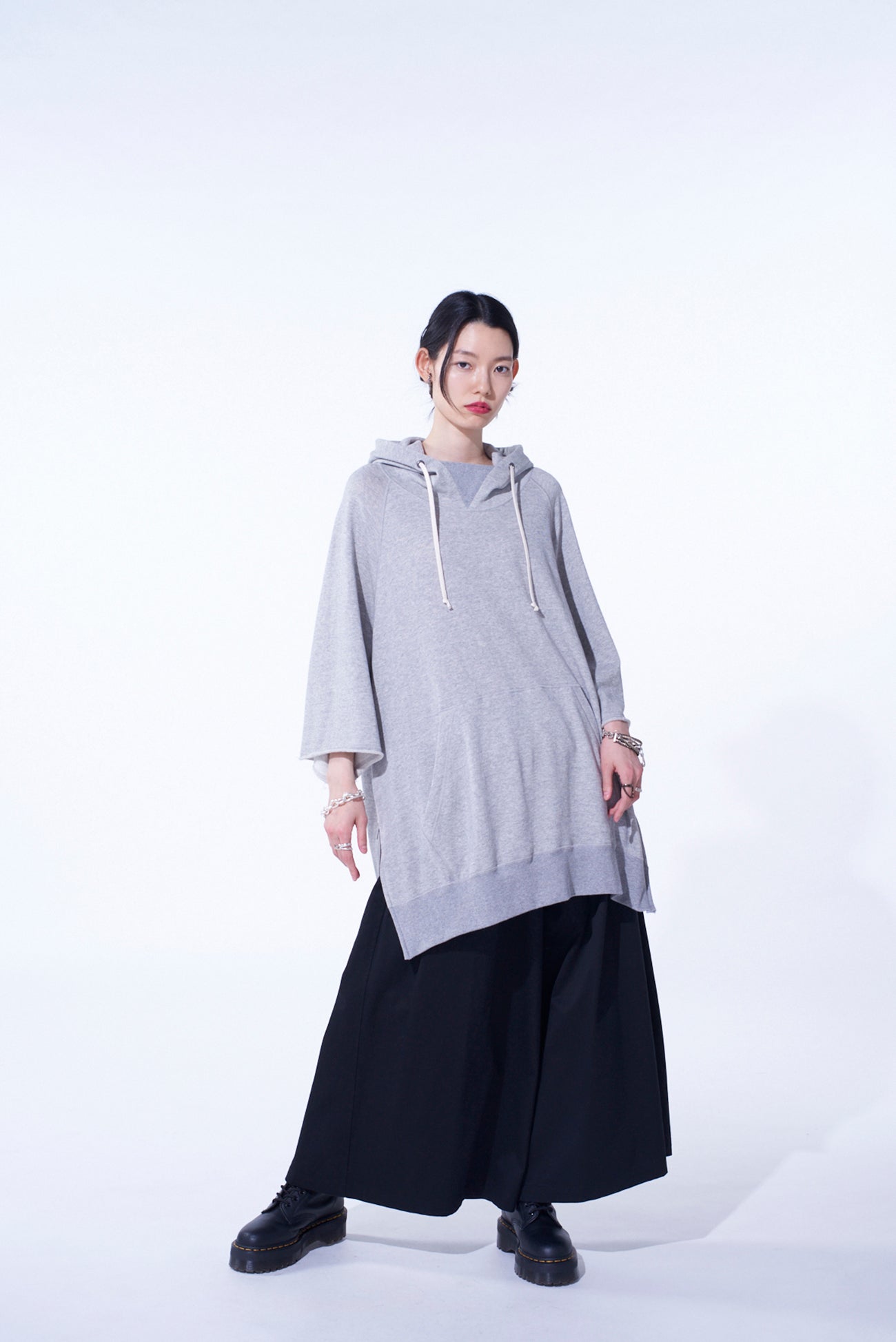 Breathable Cotton Gauze Short Sleeve Hoodie with Side Zippers - Casual Oversized Pullover for Summer, Yoga, and Outdoor Activities