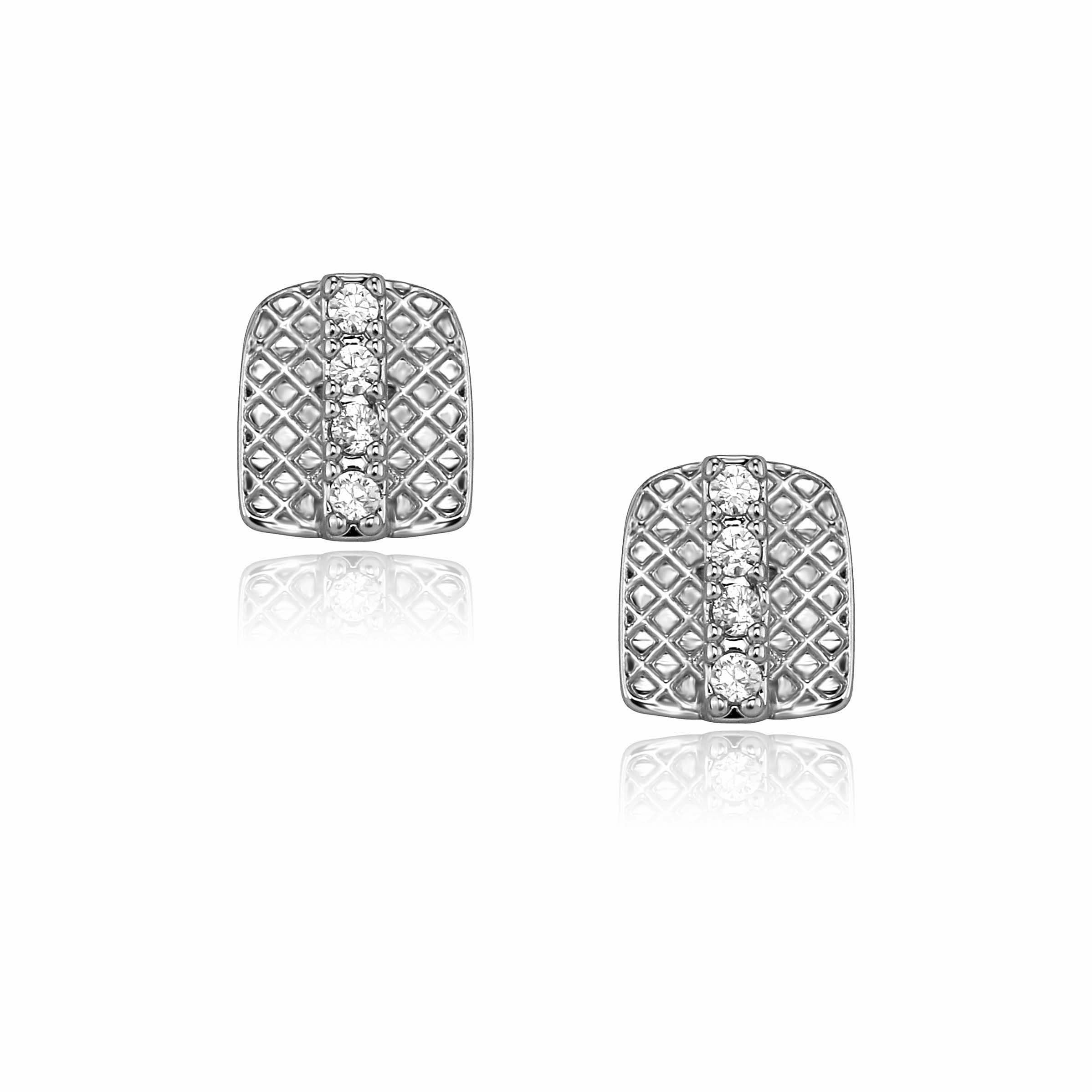 18K Gold/Silver Plated Iced Out Grillz - 2PCS Diamond & CZ Stone Tooth Caps for Men & Women | Hip Hop Rapper Costume Accessory | Perfect for Parties, Concerts & Photo Shoots