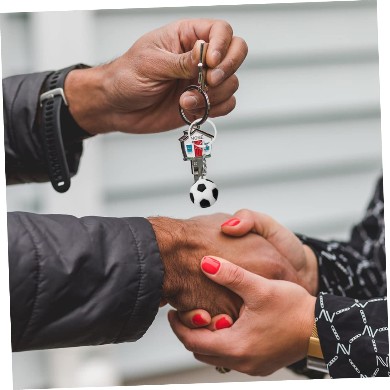 Balacoo 8-Piece Soccer Keychain Set - Realistic Mini Football Keyrings for Athletes & Fans - Durable Metal Key Rings for Sports Enthusiasts - Perfect for Gifts, Backpacks, and Car Keys
