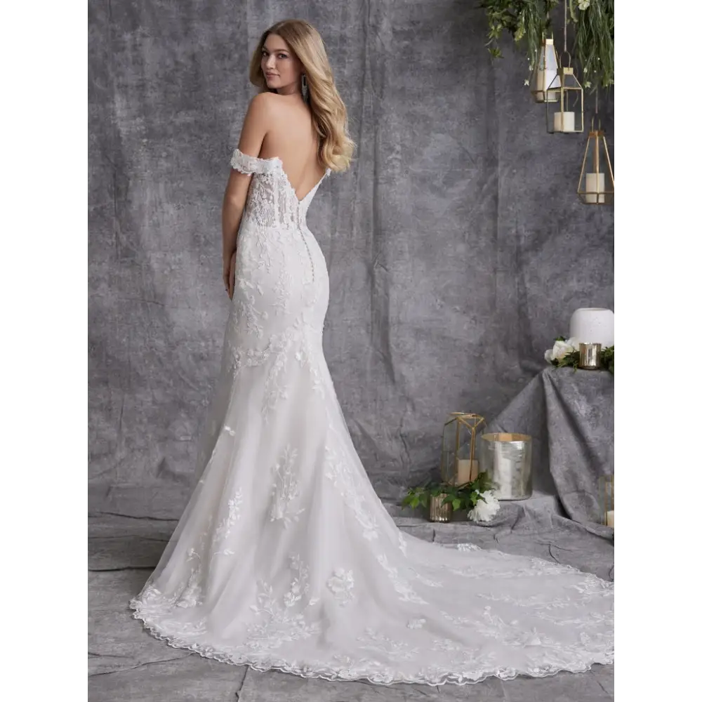 Maggie Sottero Harlem Lane Wedding Dress – Elegant Lace Bridal Gown for Church Ceremony & Outdoor Photography
