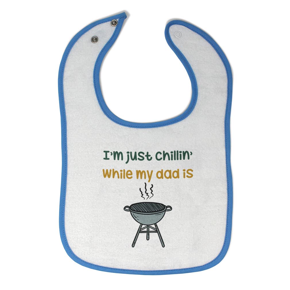 Premium Cotton Baby Bibs & Burp Cloths Set - 'Dad I'm Just Chillin While My Dad Grilling' BBQ Grill Master Design for Toddler Boys & Girls (White & Blue) - Perfect for Feeding Time, Outdoor BBQ Parties & Family Gatherings