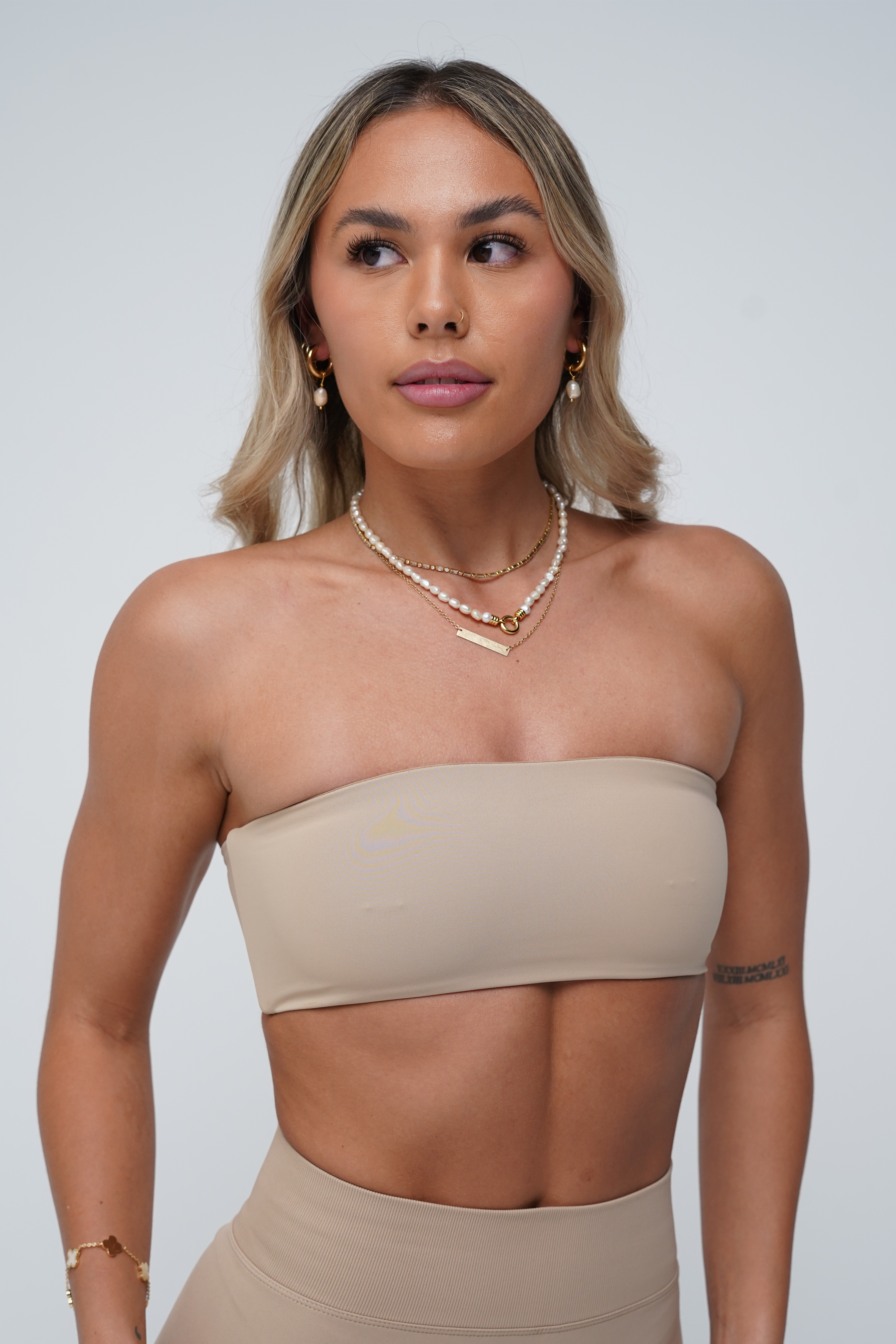 Women's Seamless Bandeau Bra - Comfortable Wireless Lace Bralette for Yoga, Lounge & Everyday Wear