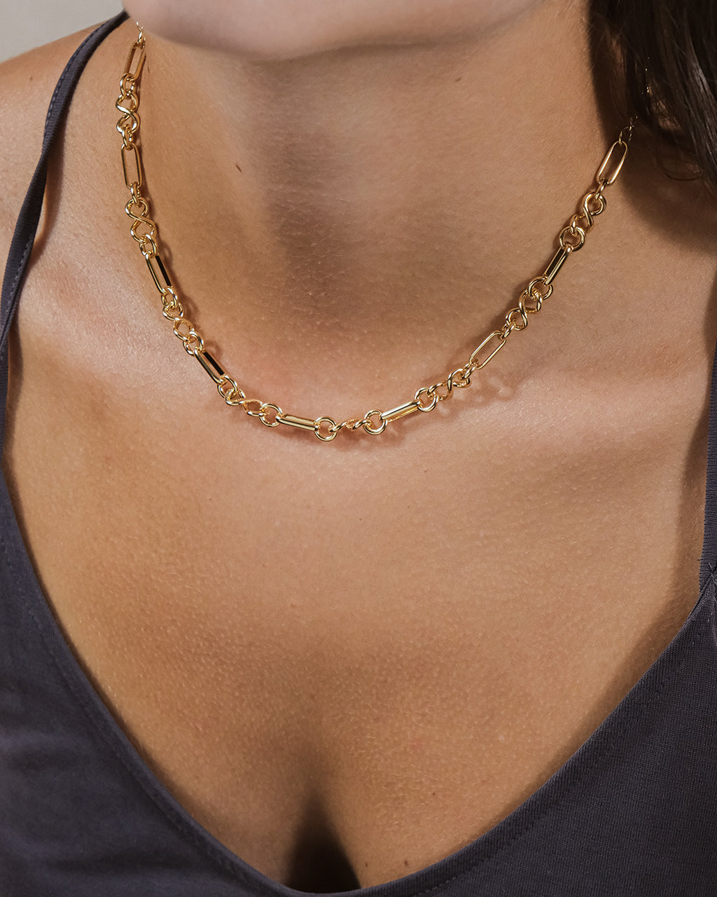 Infinity & Oval Link Chain Necklace for Women - Elegant Gold & Silver Layered Necklace Jewelry - Perfect for Everyday Wear, Date Night & Special Occasions