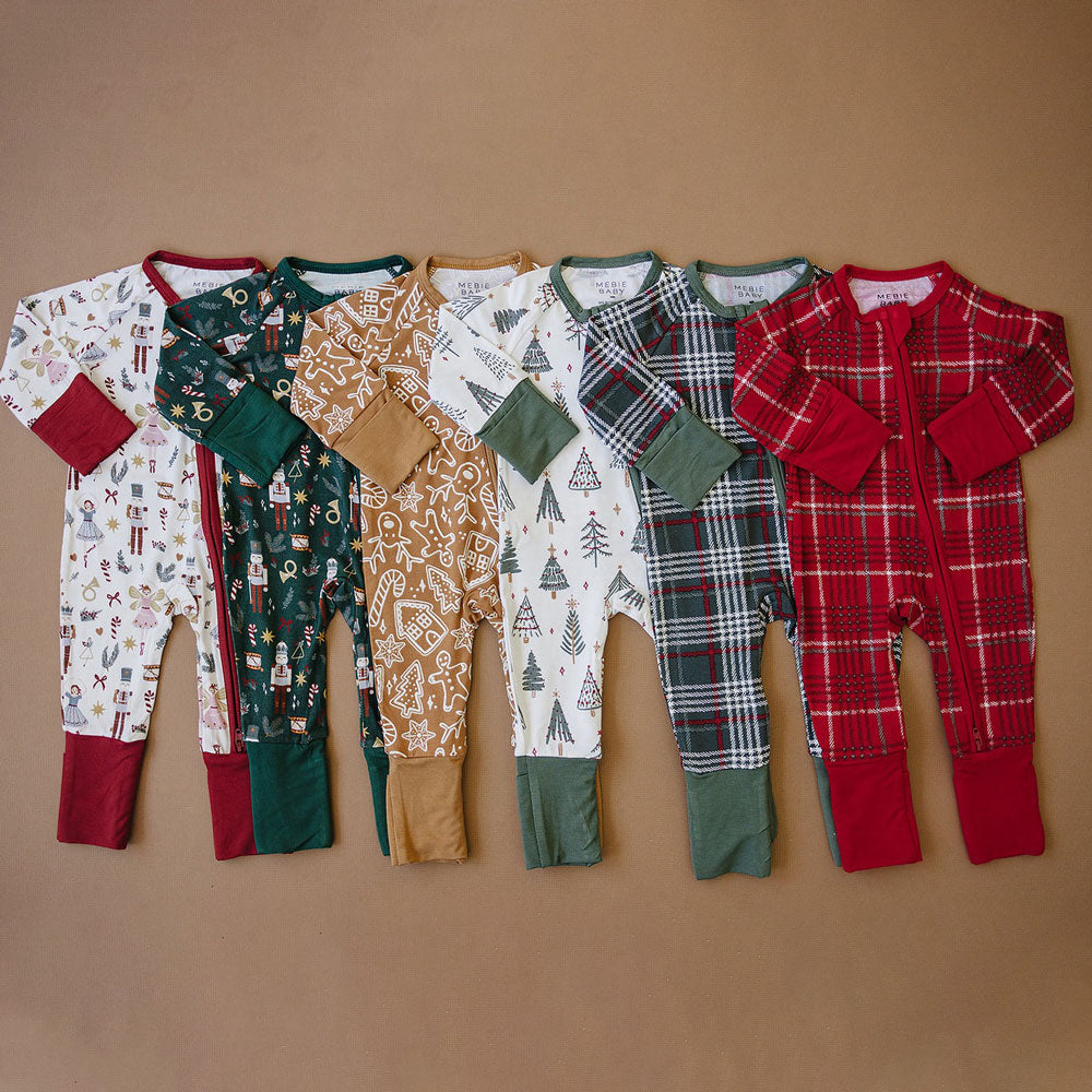 Soft Bamboo Zipper Pajama Set for Women - Cozy Christmas Gingerbread Print Pajamas - Perfect for Holiday Sleepwear & Winter Lounging