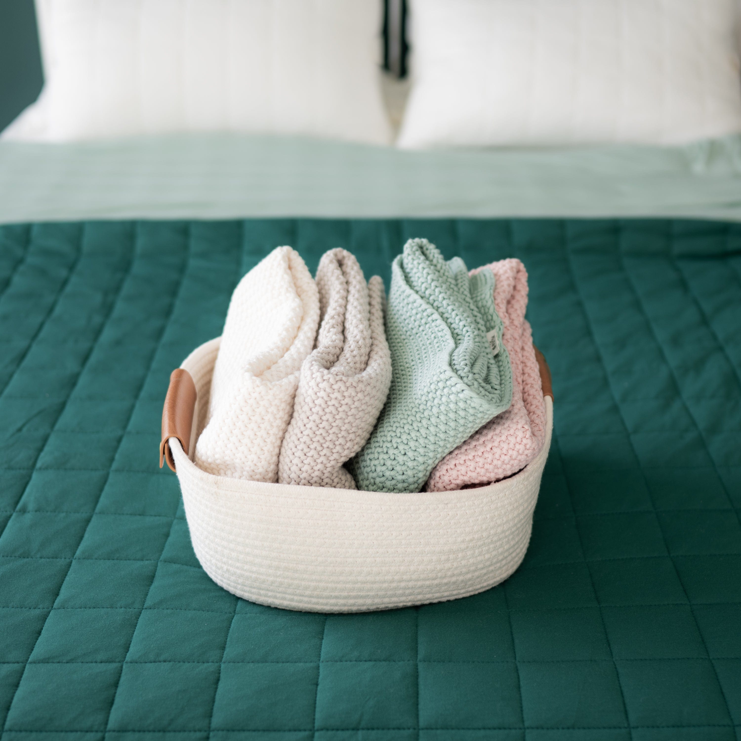 Soft & Cozy Chunky Knit Baby Blanket in Oat - Perfect for Nursery, Stroller & Cuddle Time