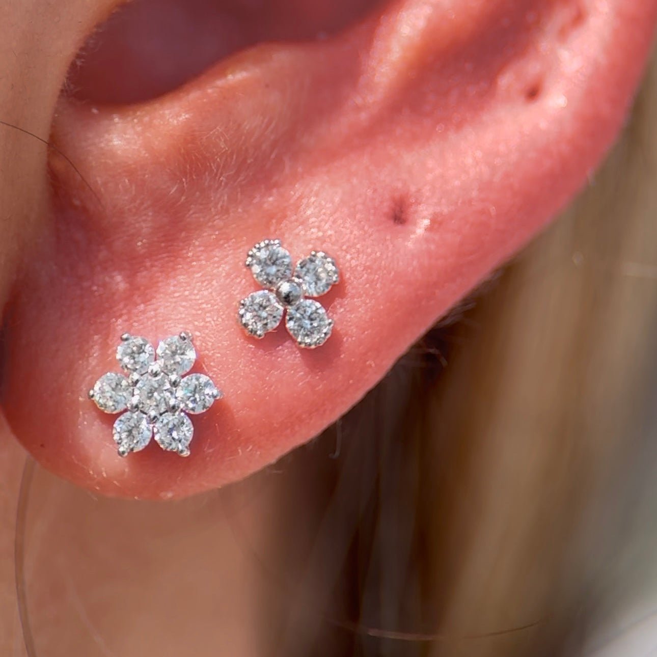 14k Yellow Gold Seven Diamond Flower Flat Back Stud Earrings - Elegant Floral Jewelry for Women, Perfect for Weddings, Parties & Everyday Wear