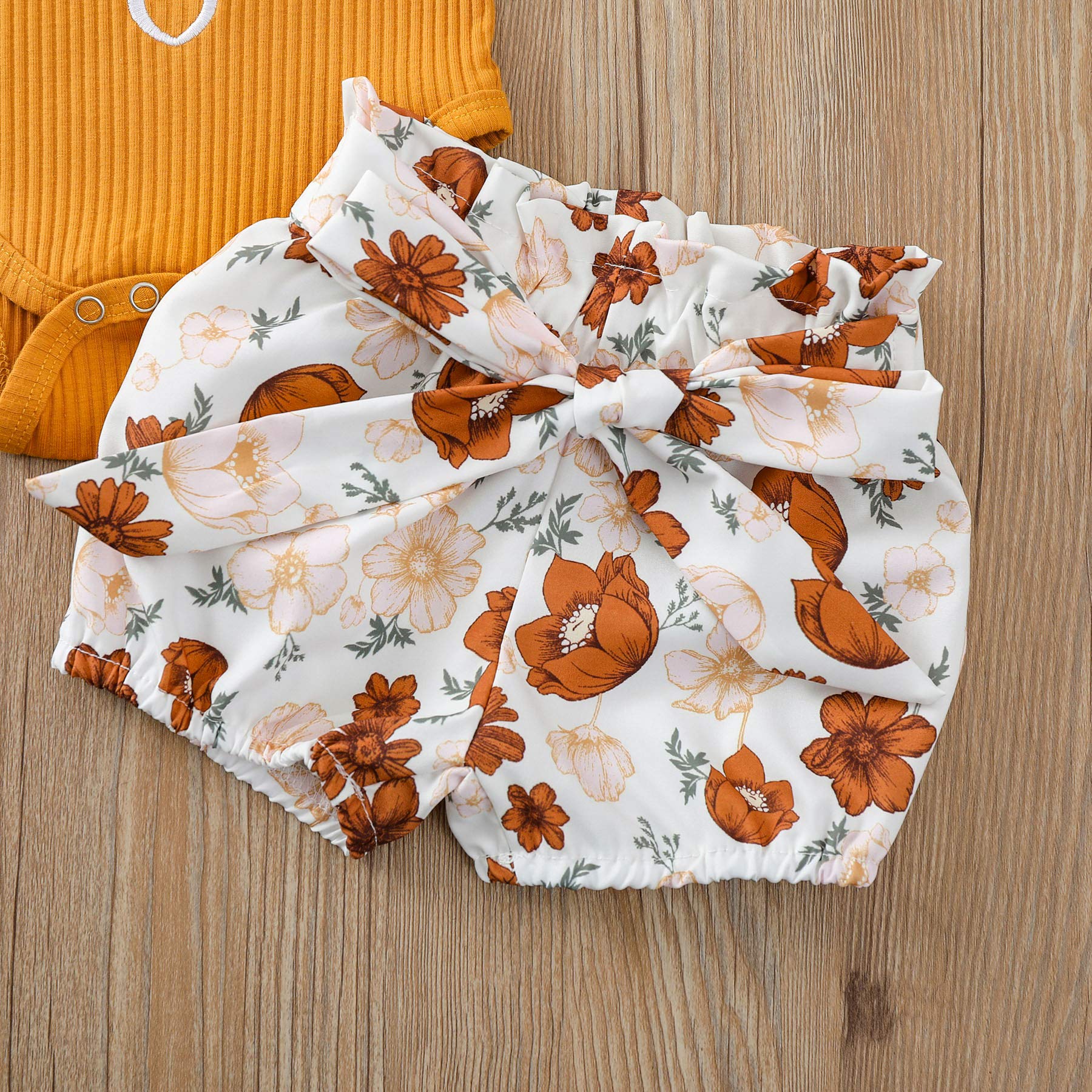 BeQeuewll Baby Girl Romper Outfit - Newborn Ruffle Ribbed Bodysuit Jumpsuit with Floral Shorts Set | Toddler Summer Clothes for Playdates & Outdoor Activities