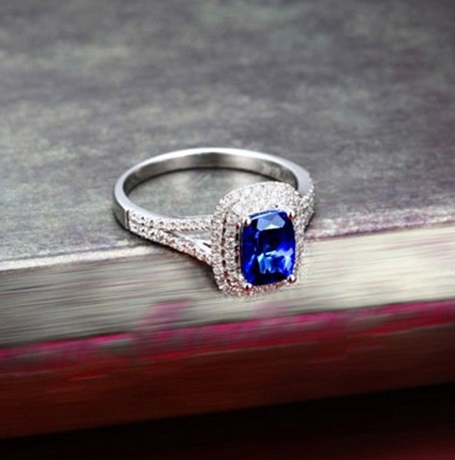 2 Carat Blue Sapphire & Moissanite Diamond Halo Engagement Ring in 14K Gold - Perfect for Proposals, Anniversaries & Special Occasions