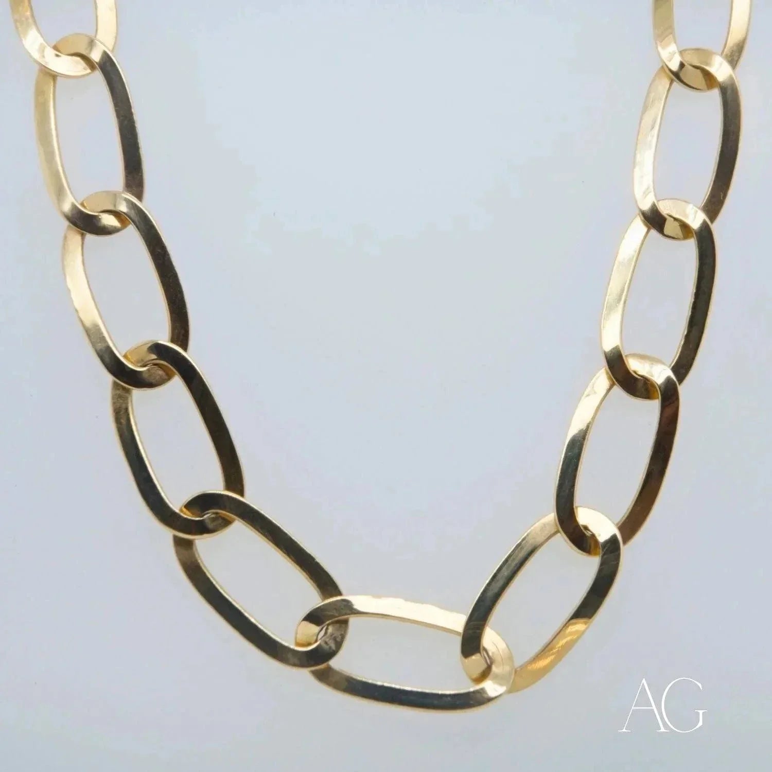 18K Gold Chain for Women - Exquisite Art Gold Necklace for Elegant Jewelry & Gift Giving - Perfect for Weddings, Parties & Special Occasions